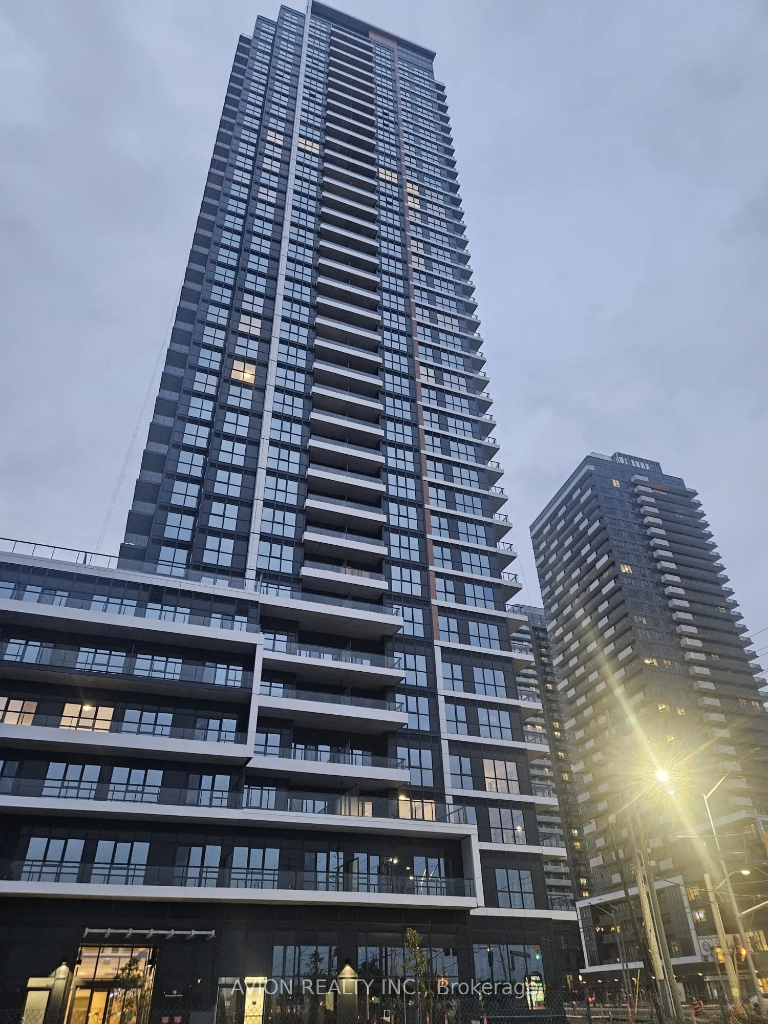15 Watergarden Drive, #515