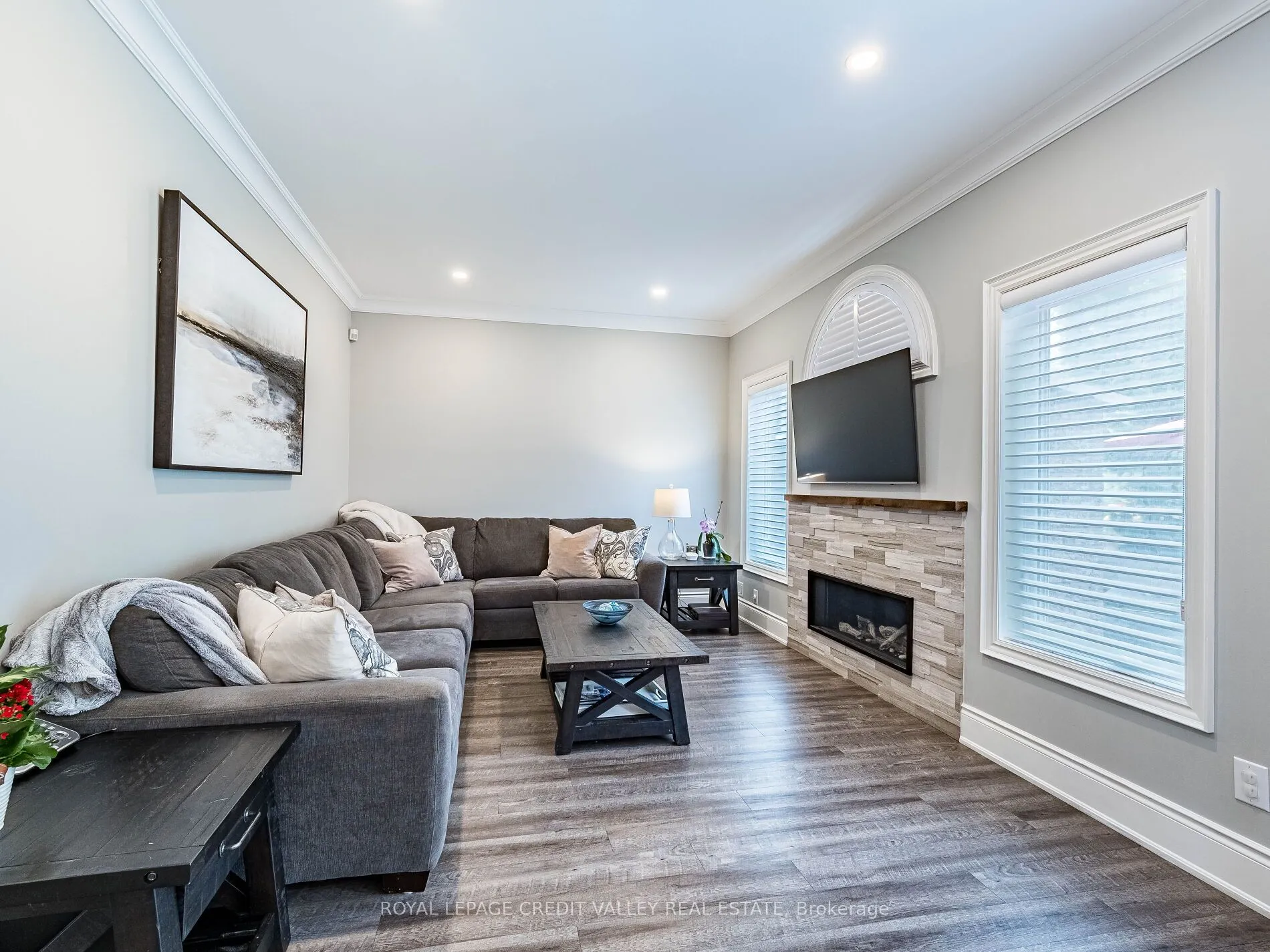 81 Pinebrook Circle