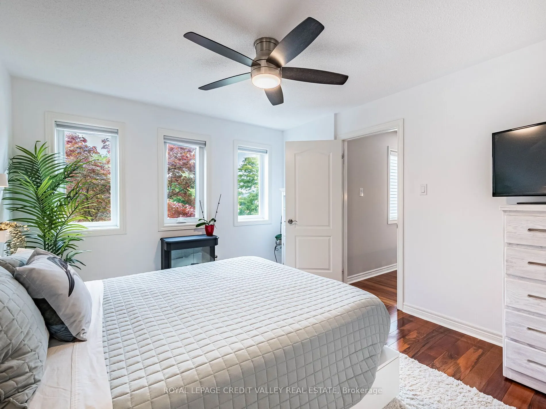 81 Pinebrook Circle