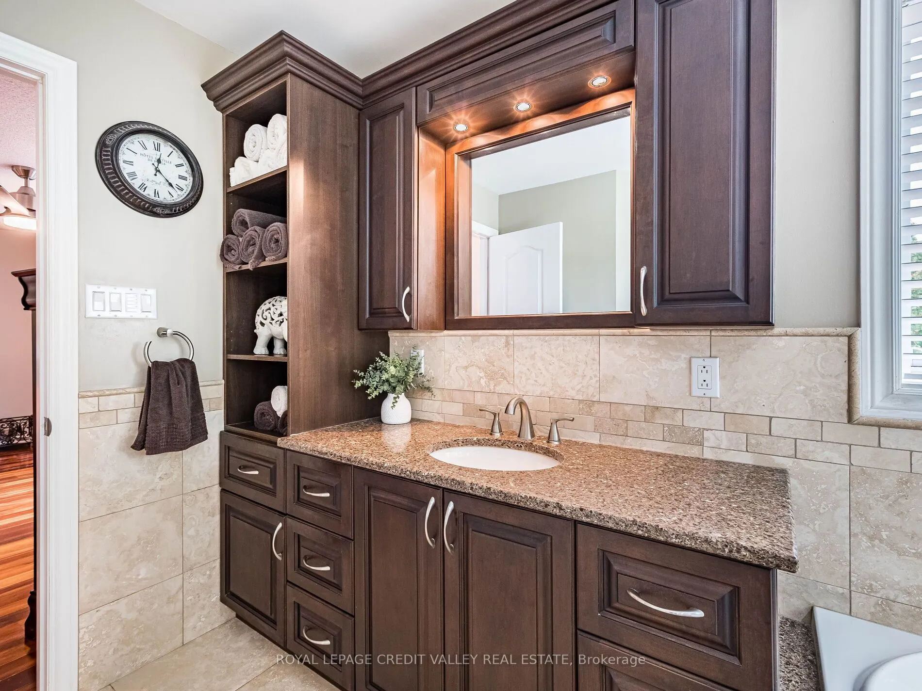 81 Pinebrook Circle