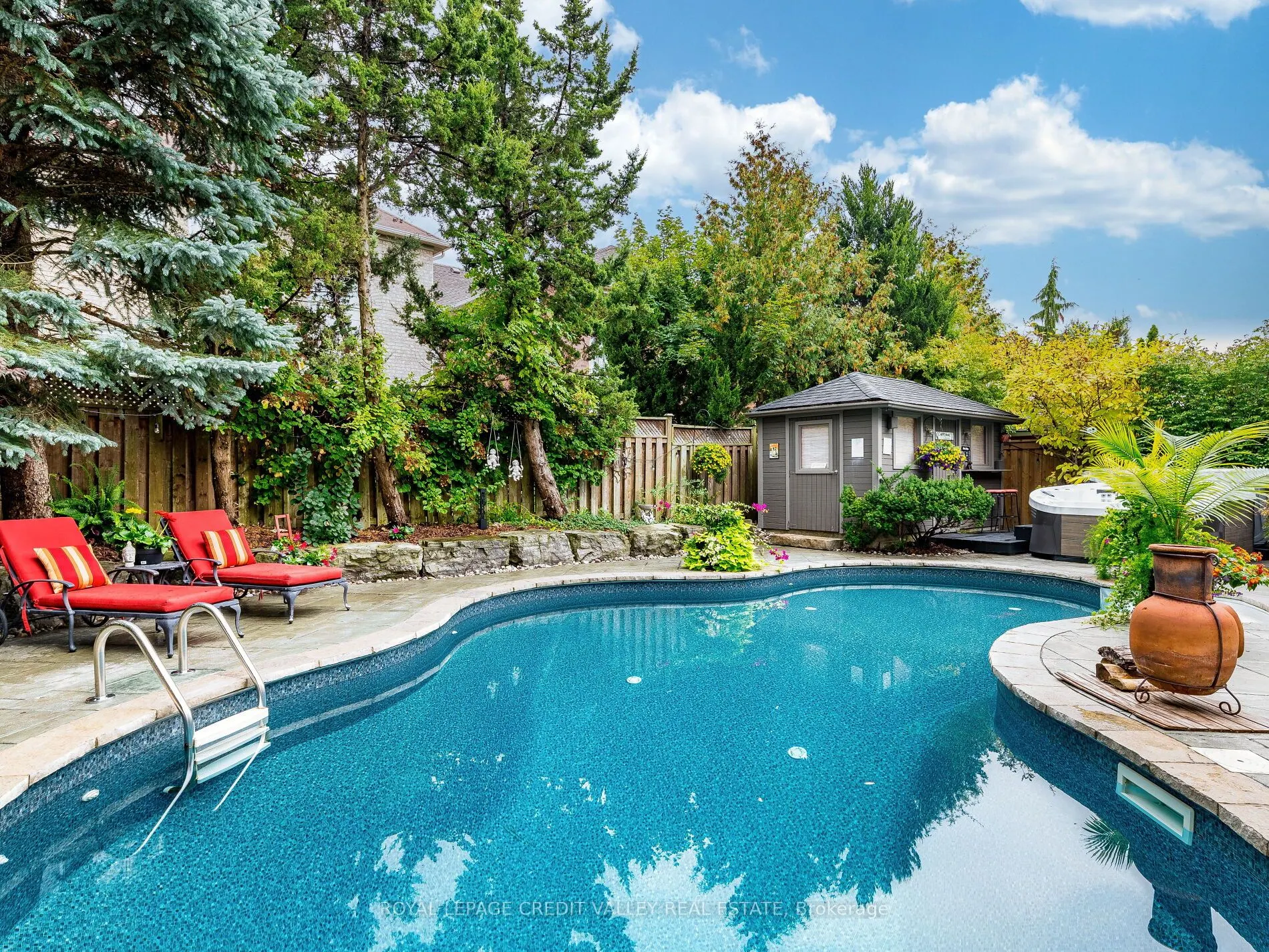 81 Pinebrook Circle