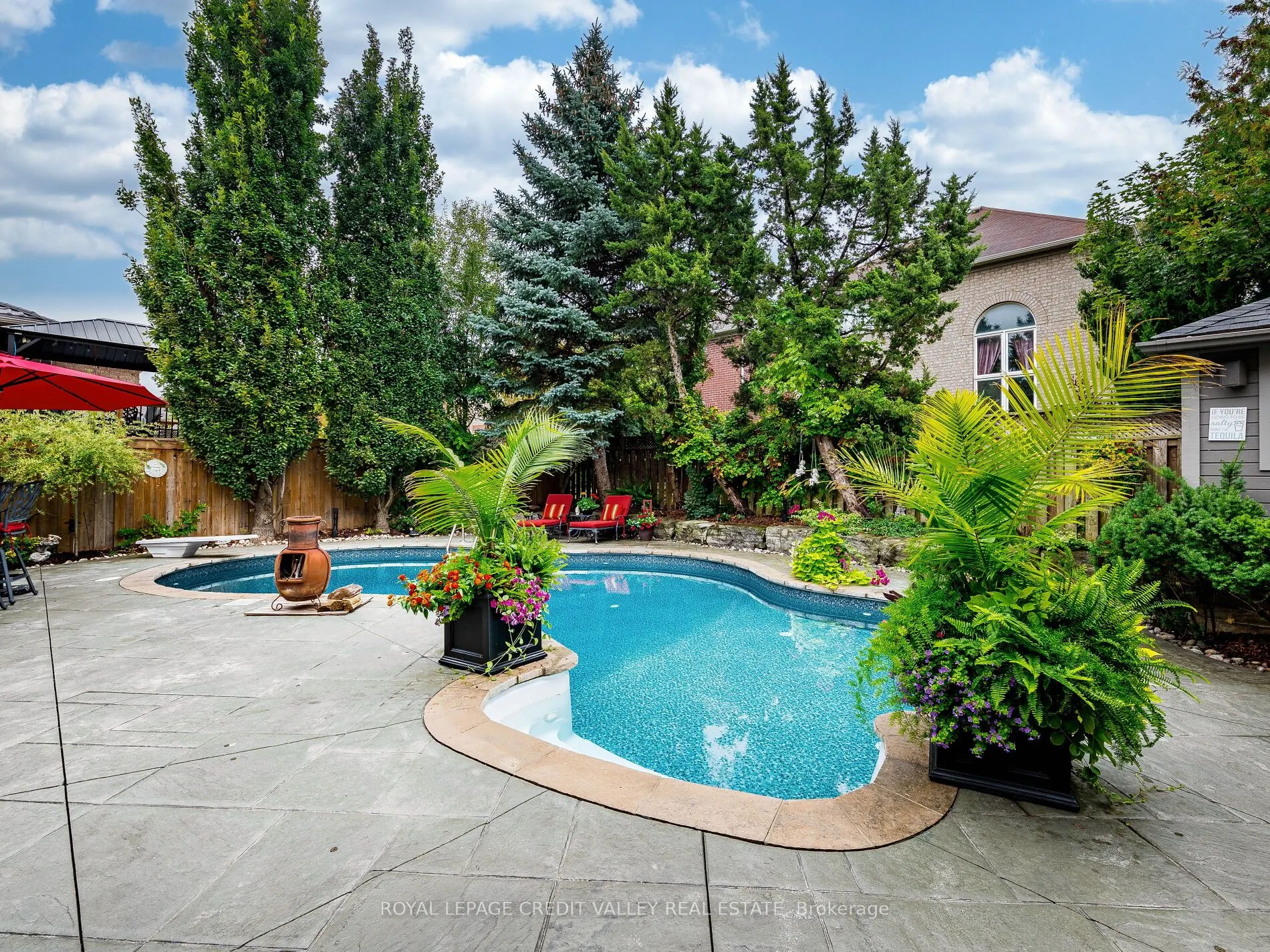 81 Pinebrook Circle