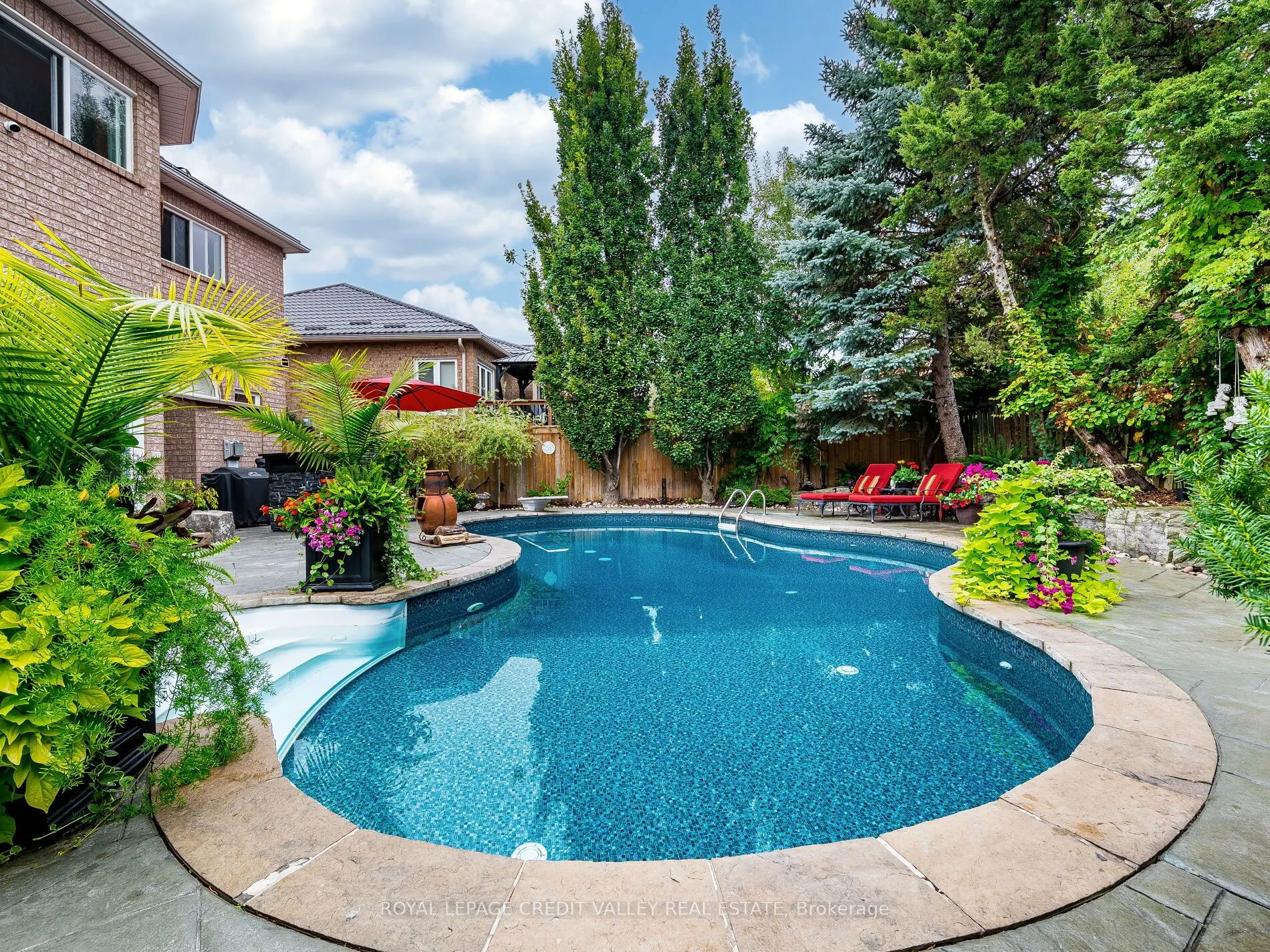 81 Pinebrook Circle