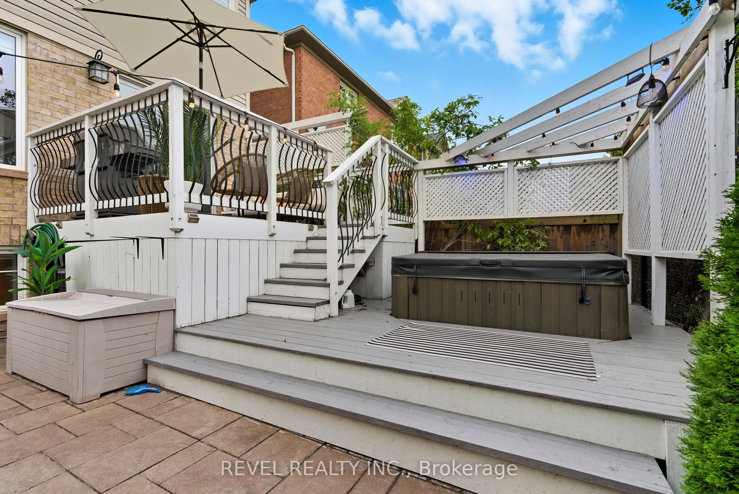 390 Gosford Crescent