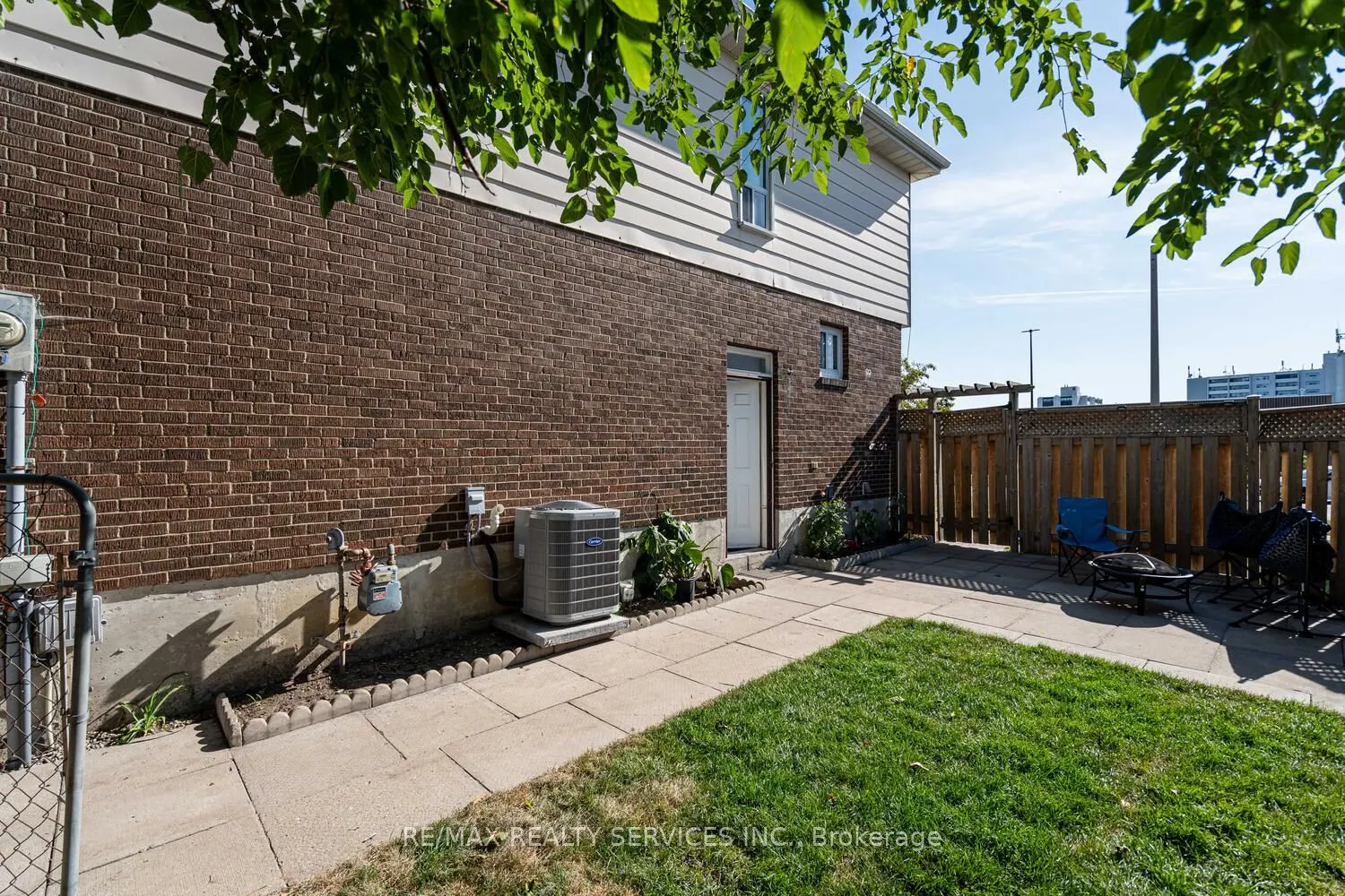 172 Hansen Road