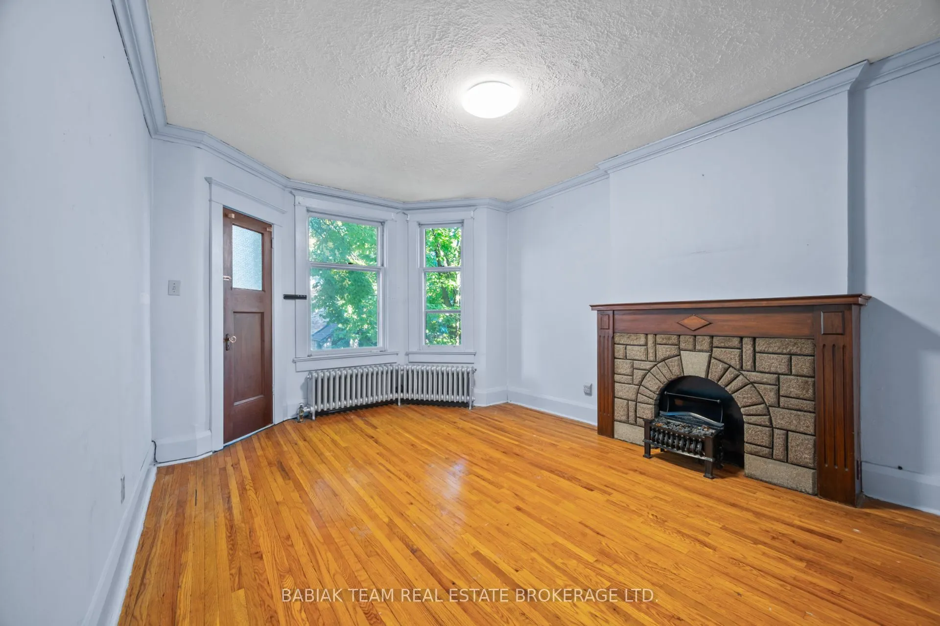 310 Sunnyside Avenue