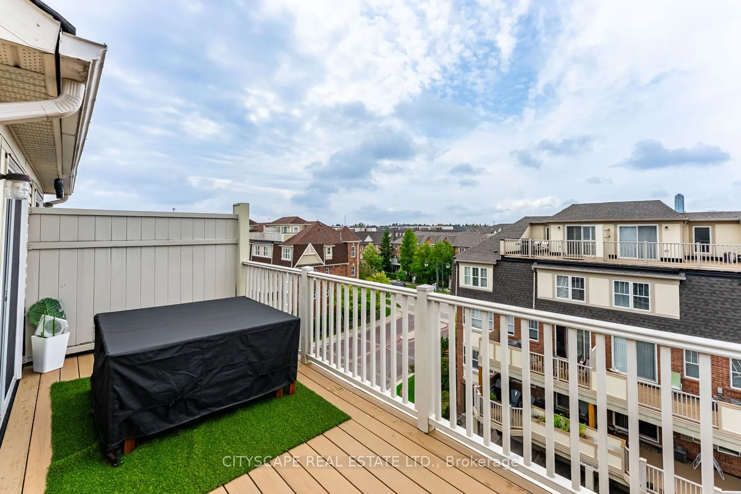 700 Neighbourhood Circle, #3