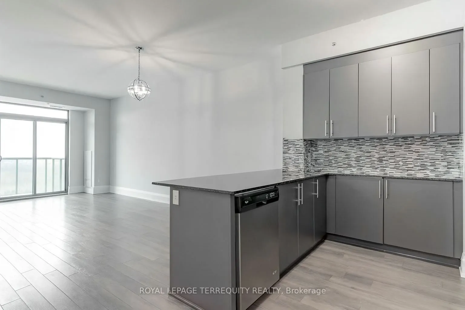 45 Yorkland Boulevard, #704