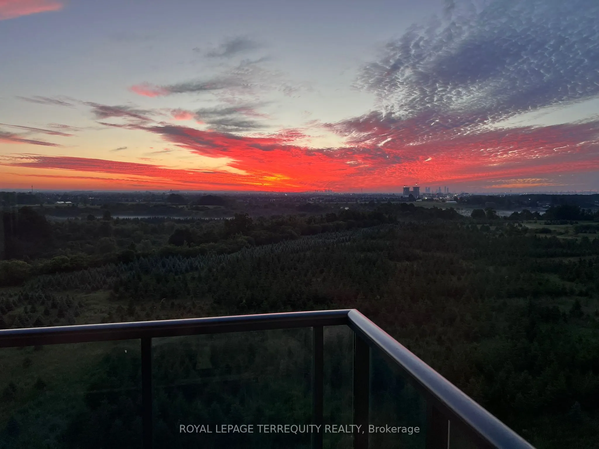 45 Yorkland Boulevard, #704