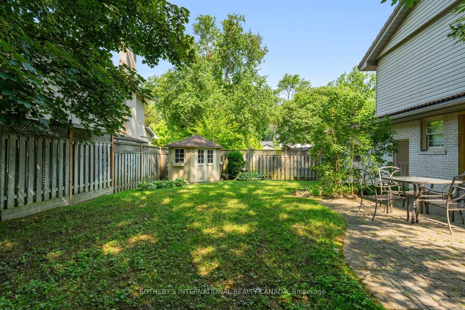 1601 Calumet Place