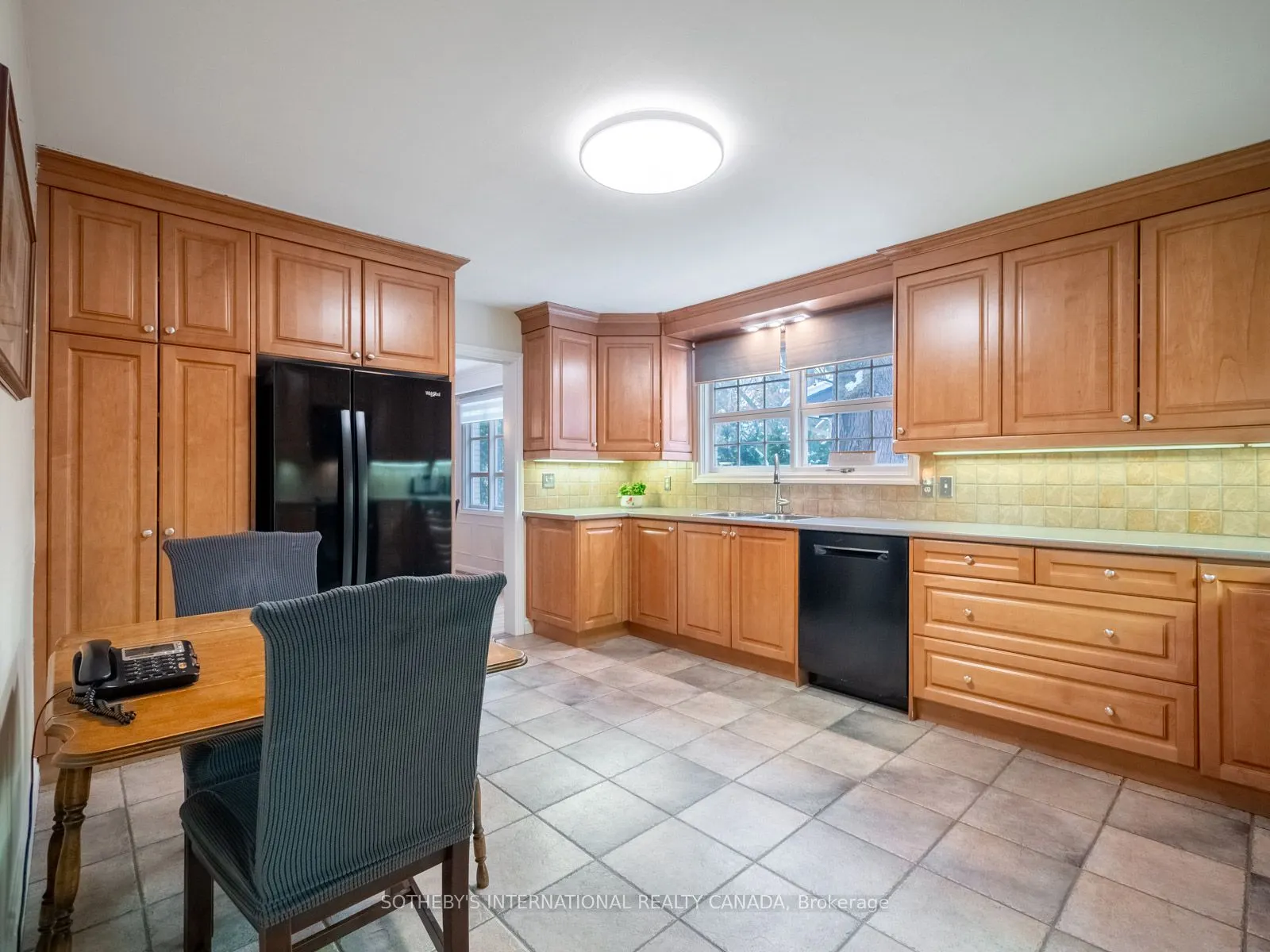 1601 Calumet Place