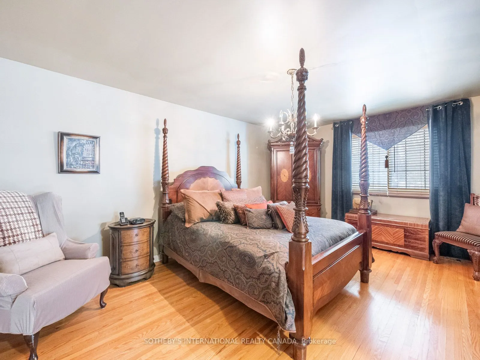 1601 Calumet Place