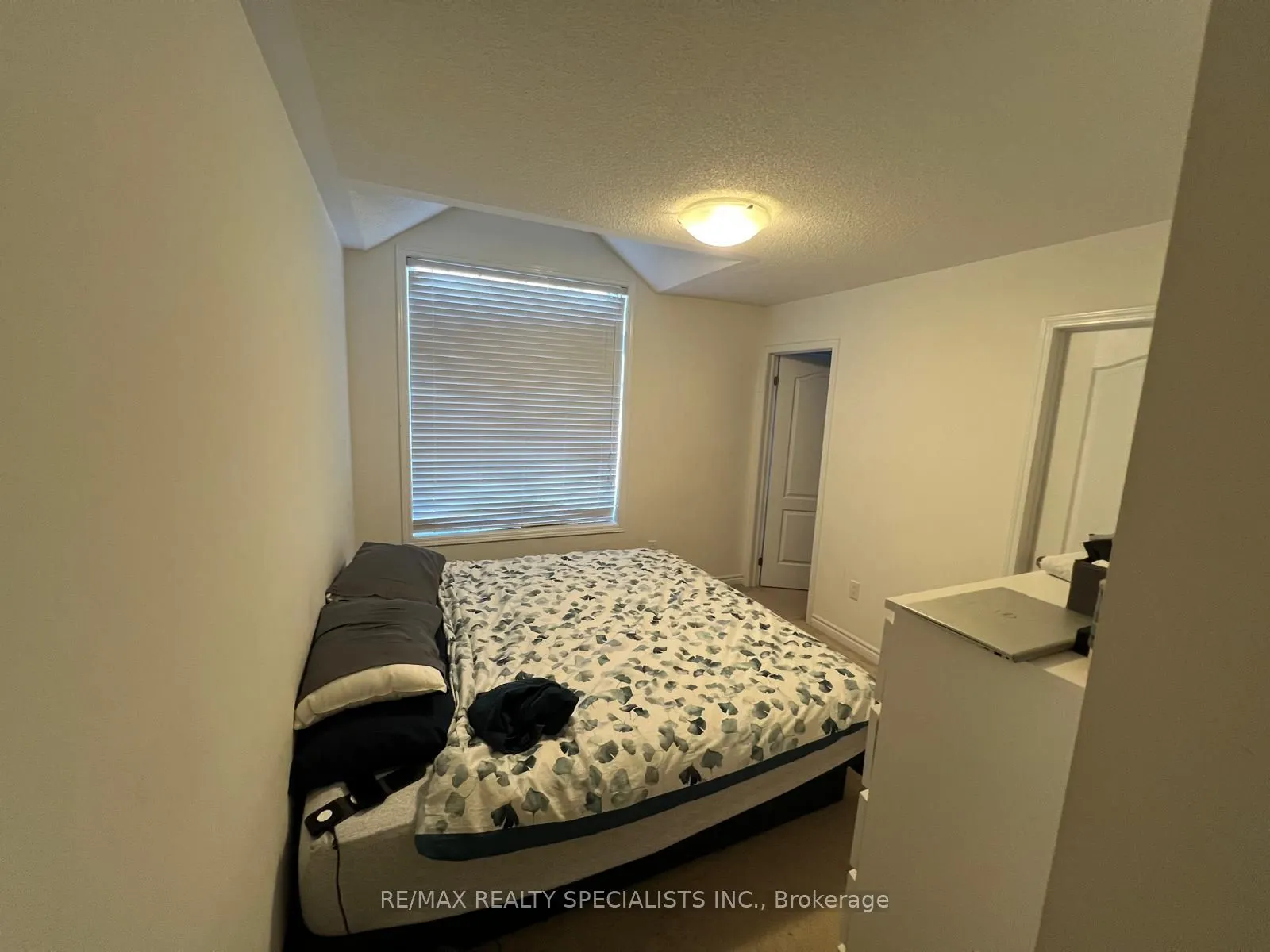 285 Casson Point
