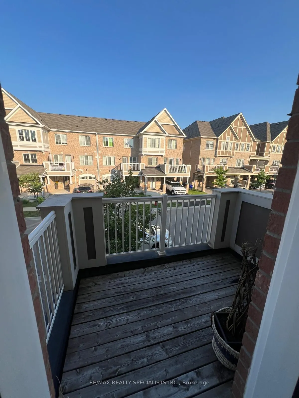 285 Casson Point