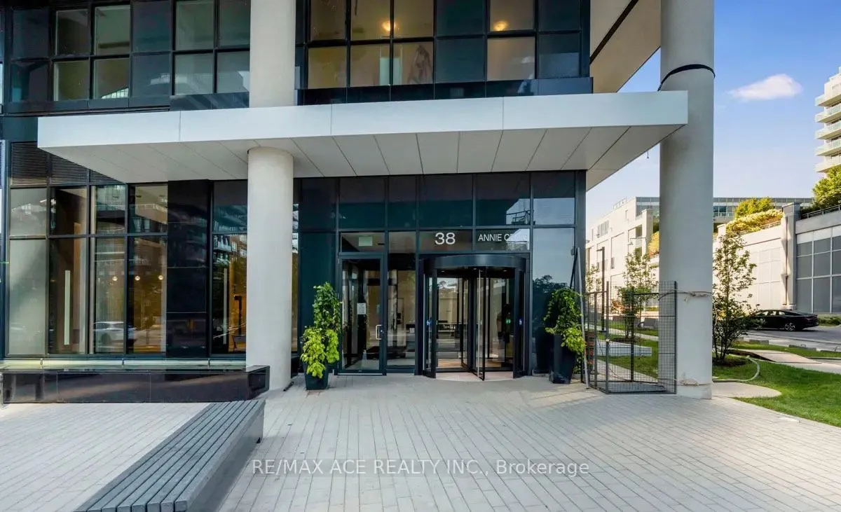 38 Annie Craig Drive, #4906