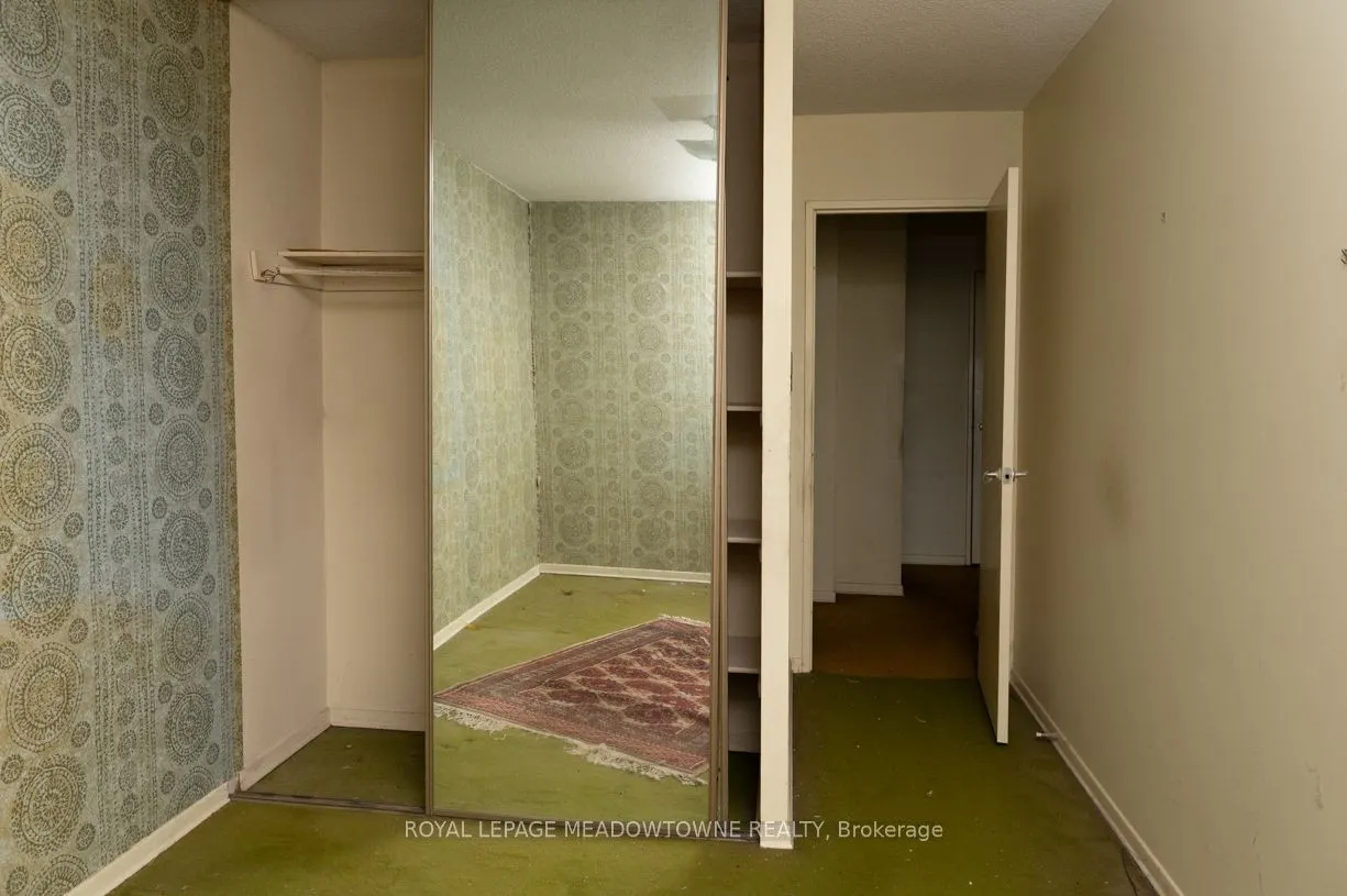 60 Southport Street, #909