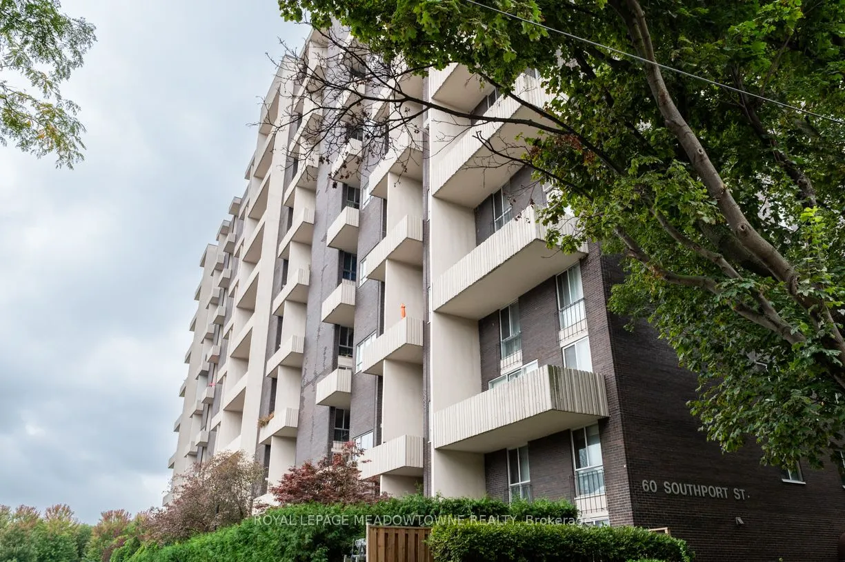 60 Southport Street, #909