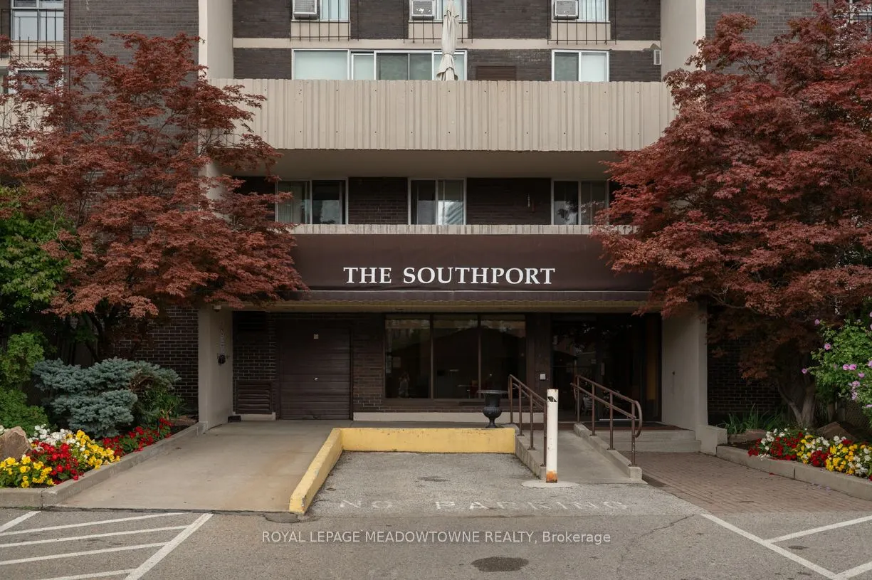 60 Southport Street, #909