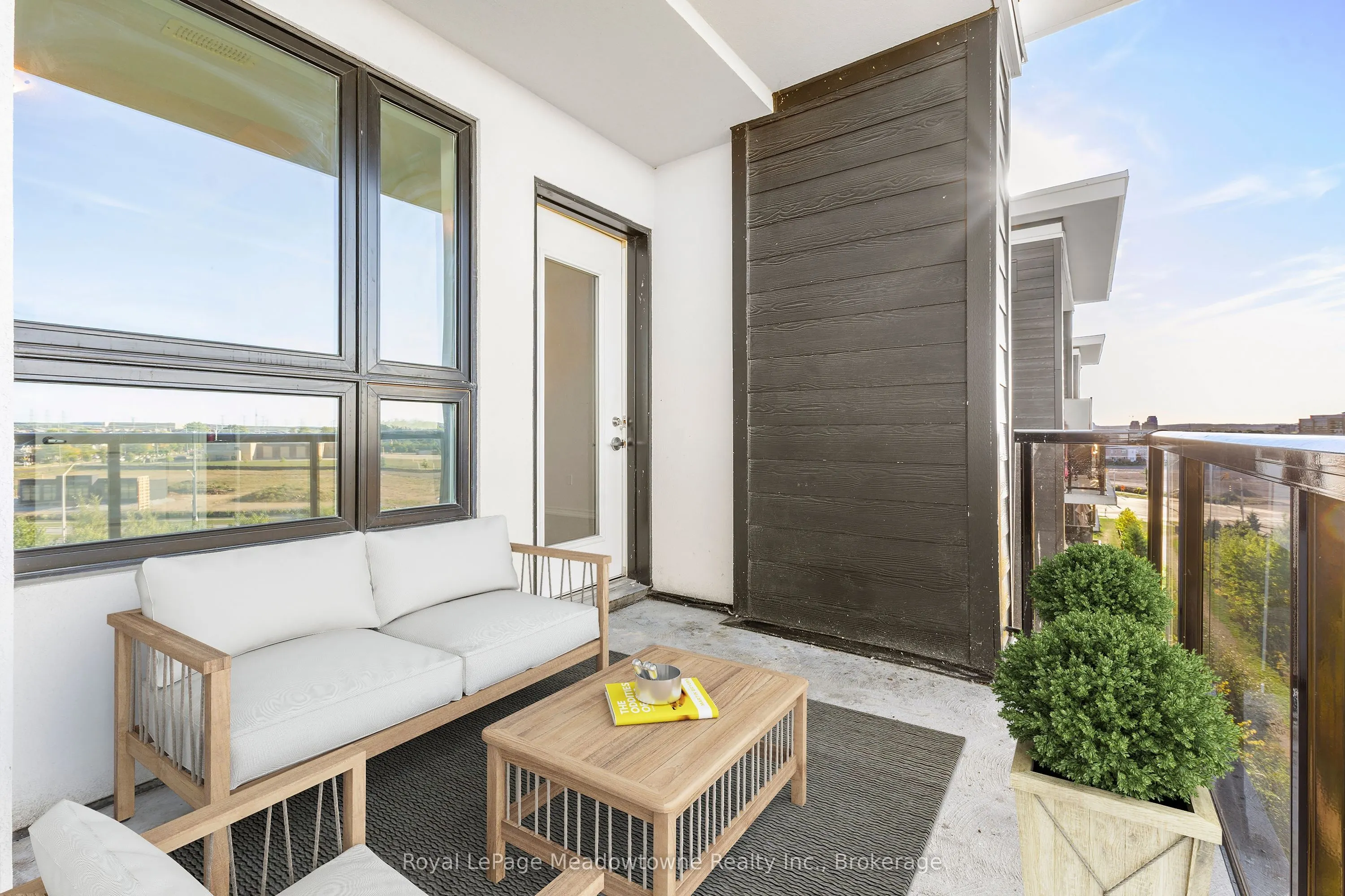 630 Sauve Street, #511