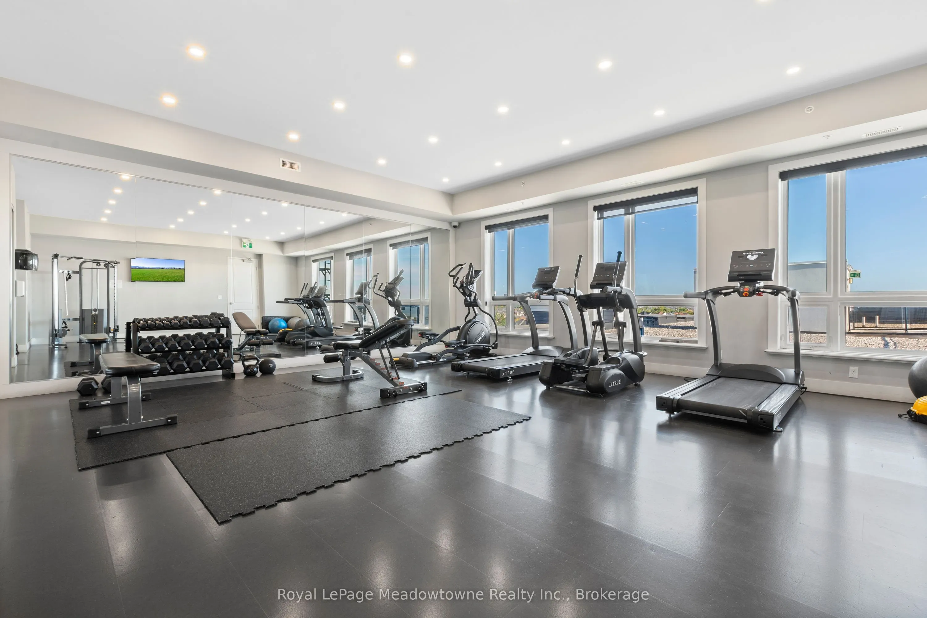 630 Sauve Street, #511