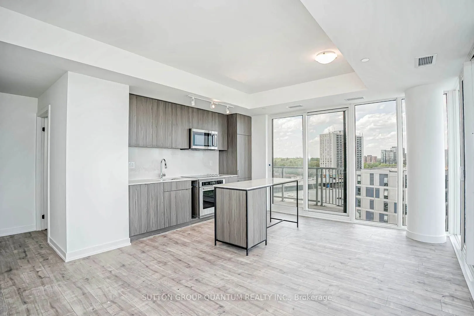 220 Missinnihe Way, #805