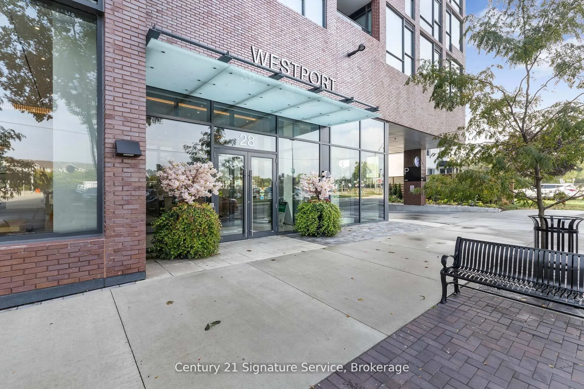 28 Ann Street, #410
