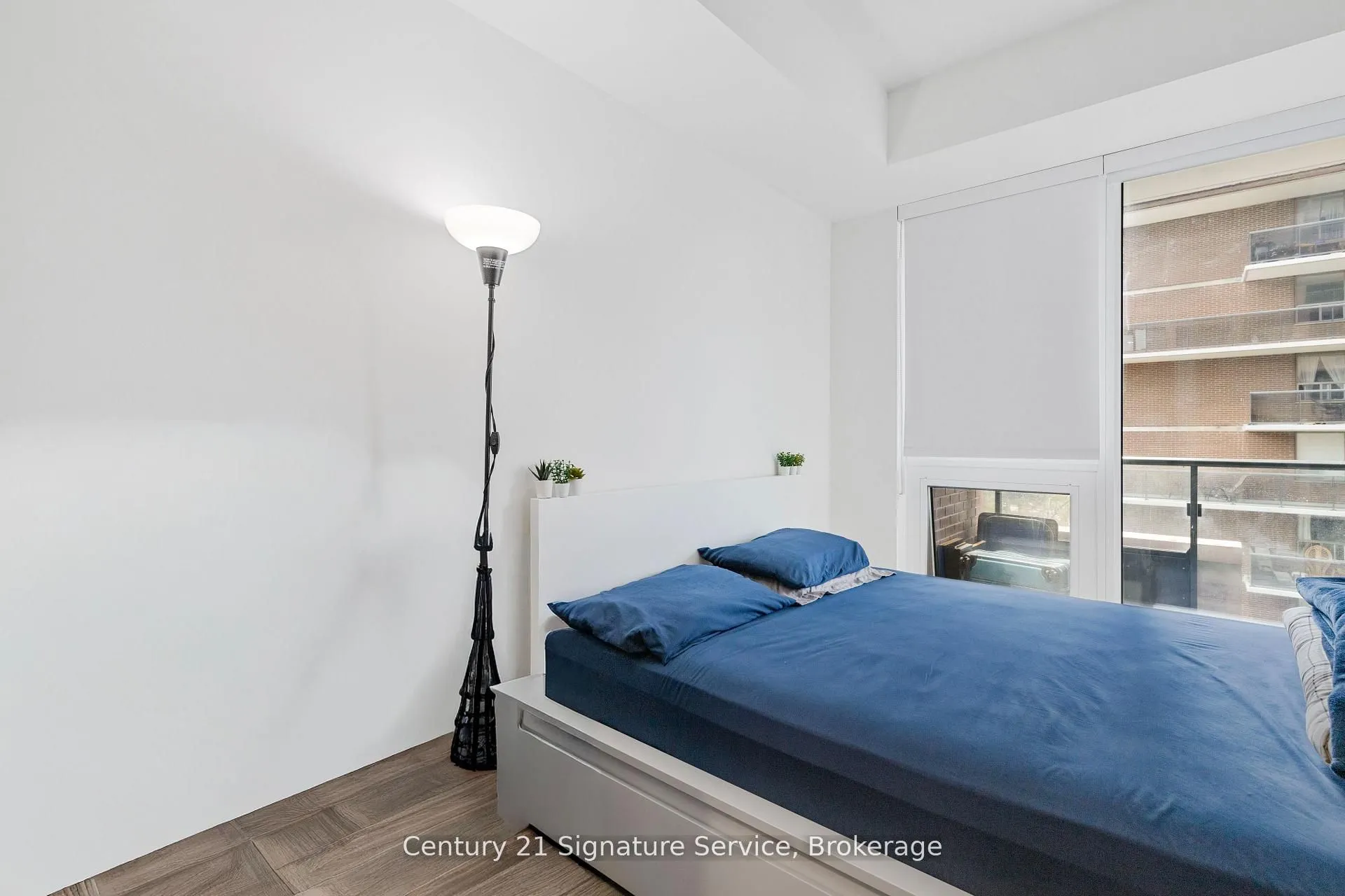 28 Ann Street, #410