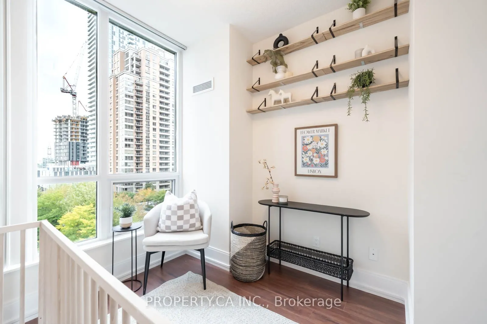 15 Viking Lane, #704