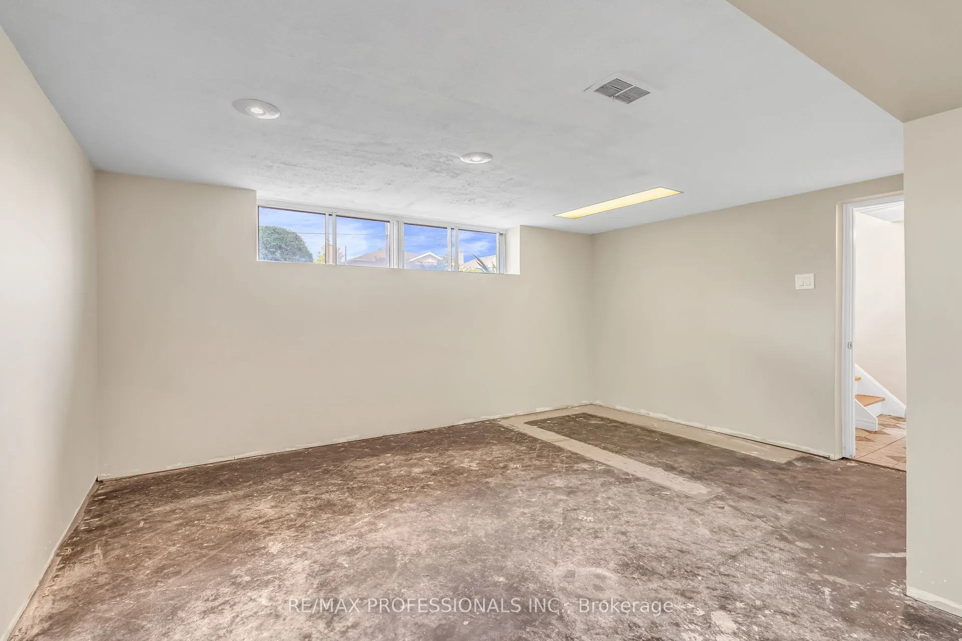 23 Bourdon Avenue