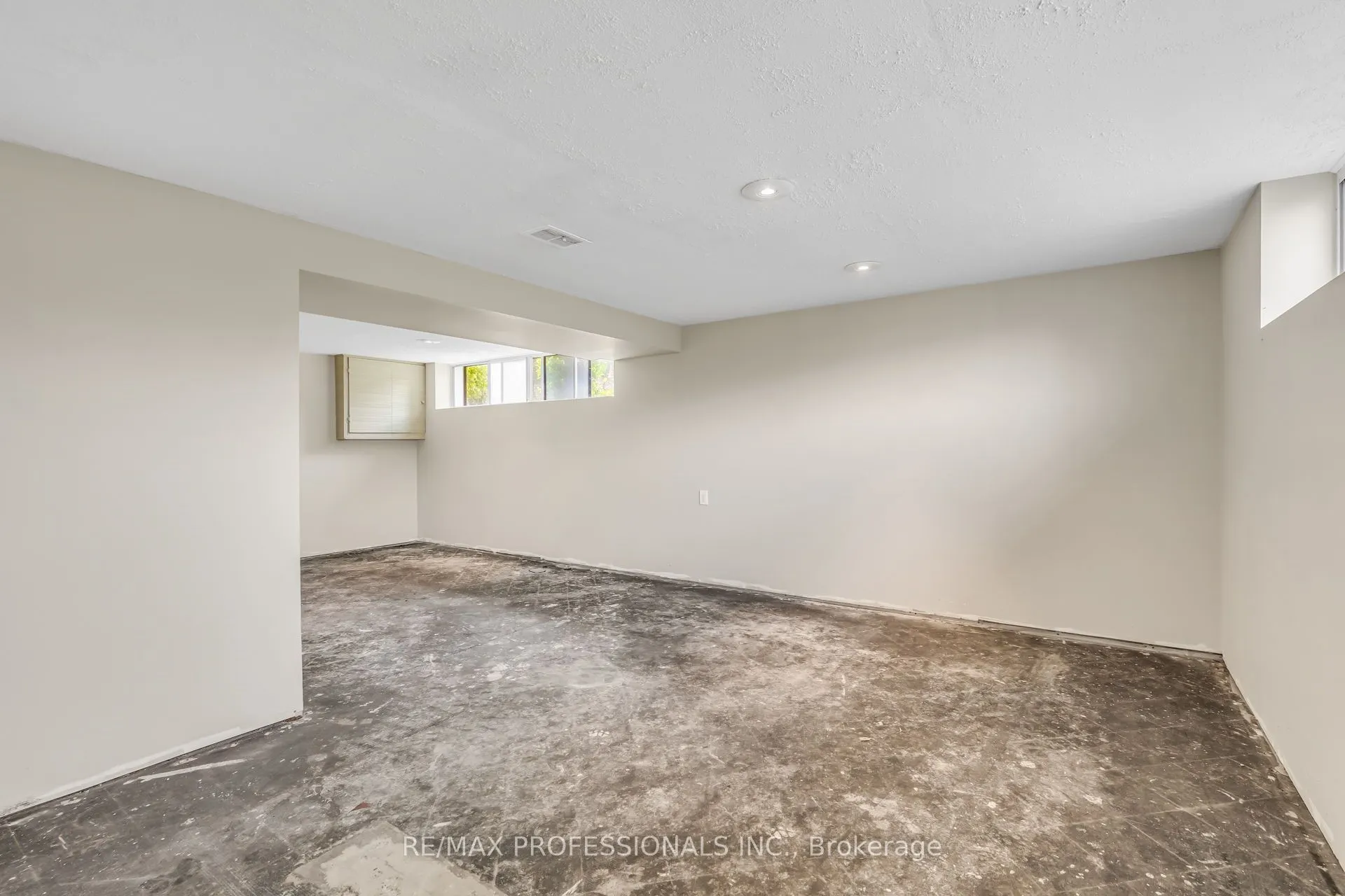 23 Bourdon Avenue