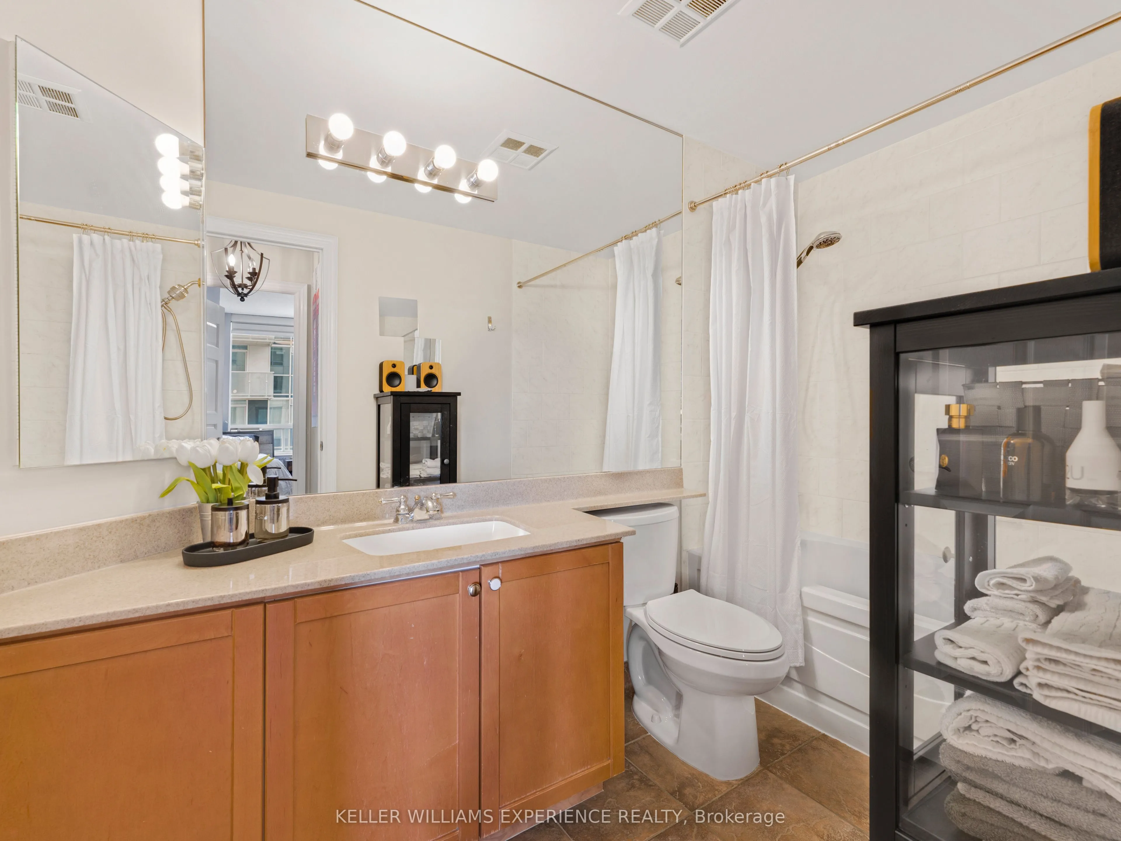 5233 Dundas Street W, #2315