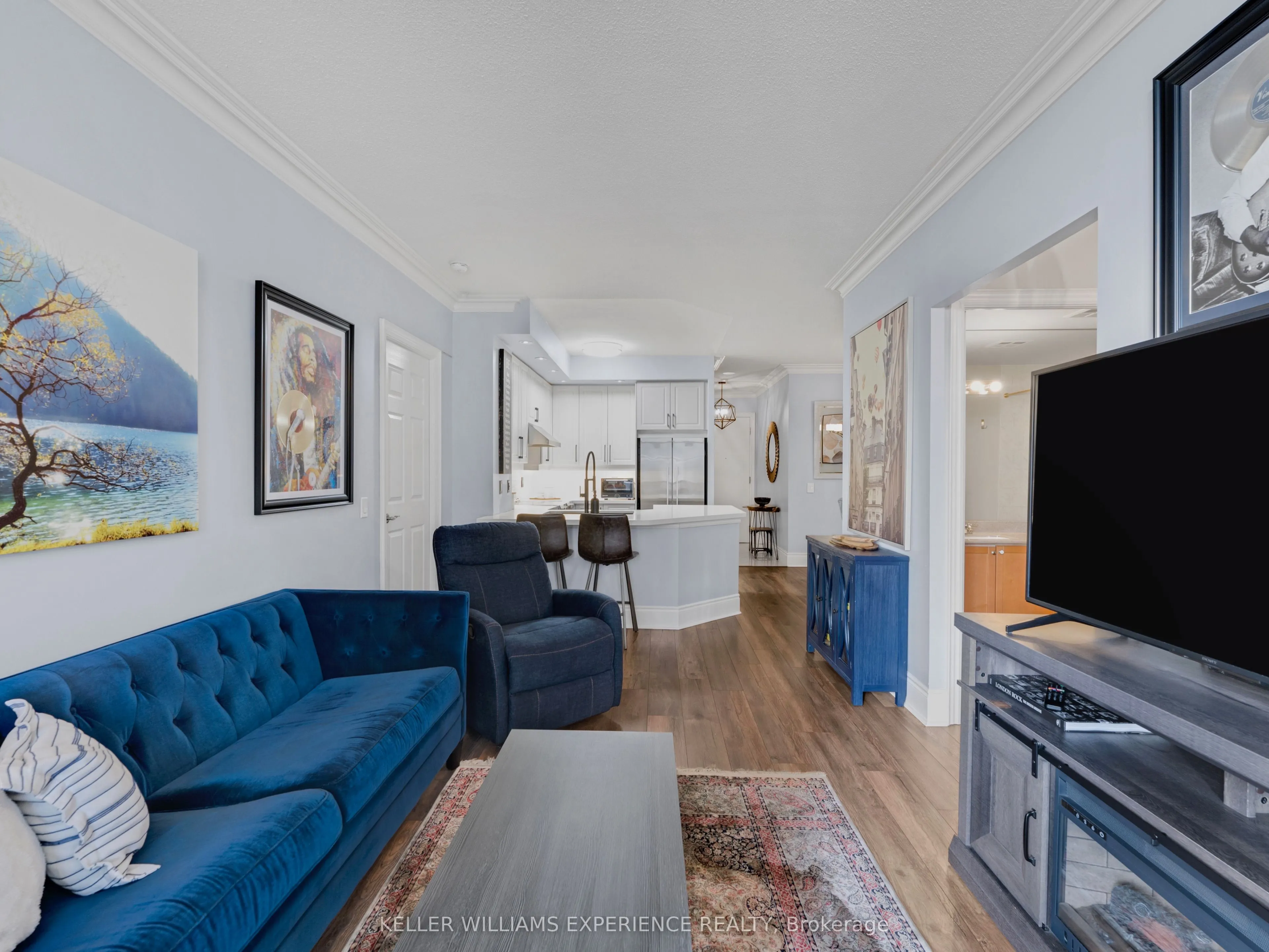5233 Dundas Street W, #2315