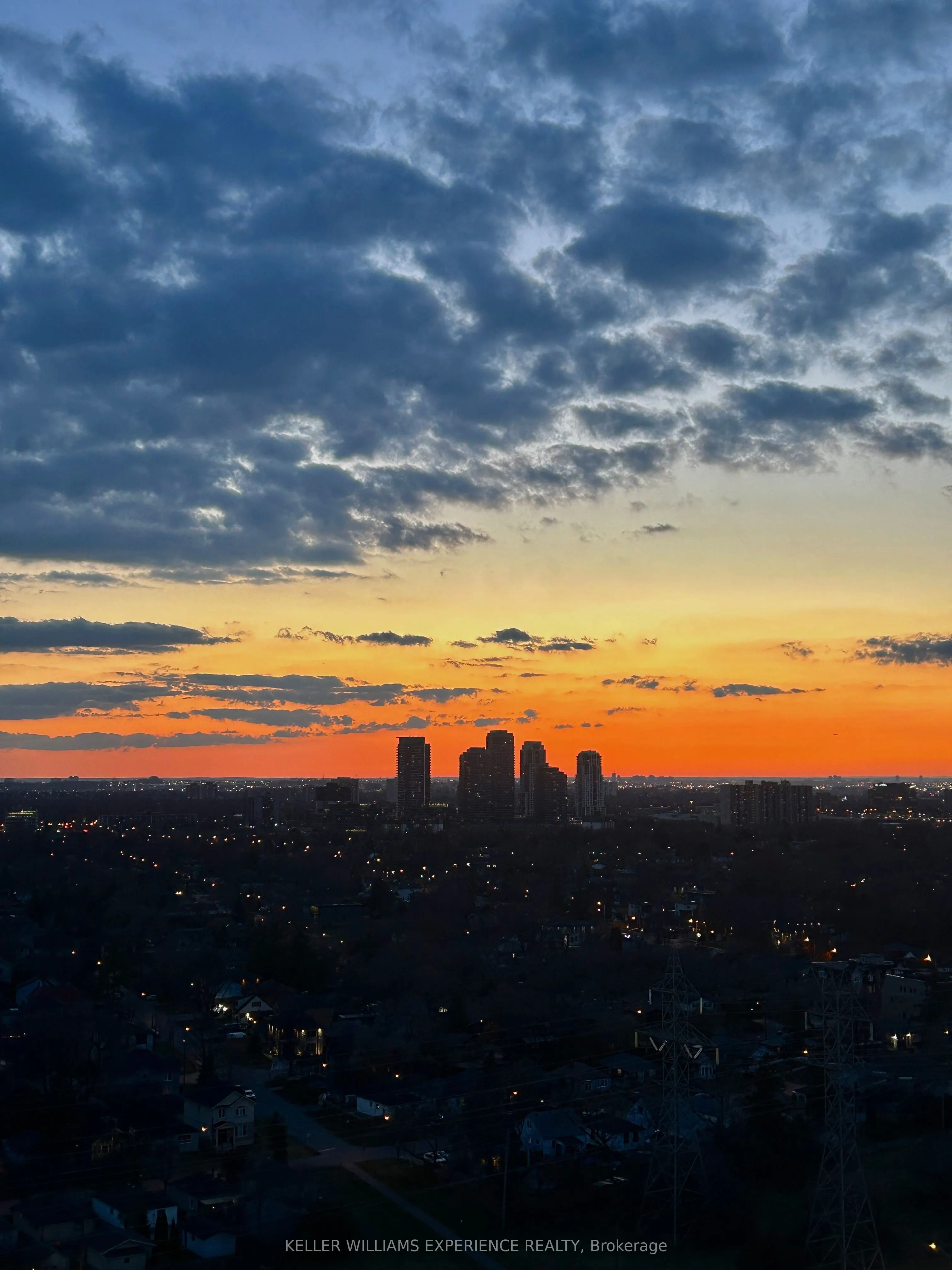 5233 Dundas Street W, #2315