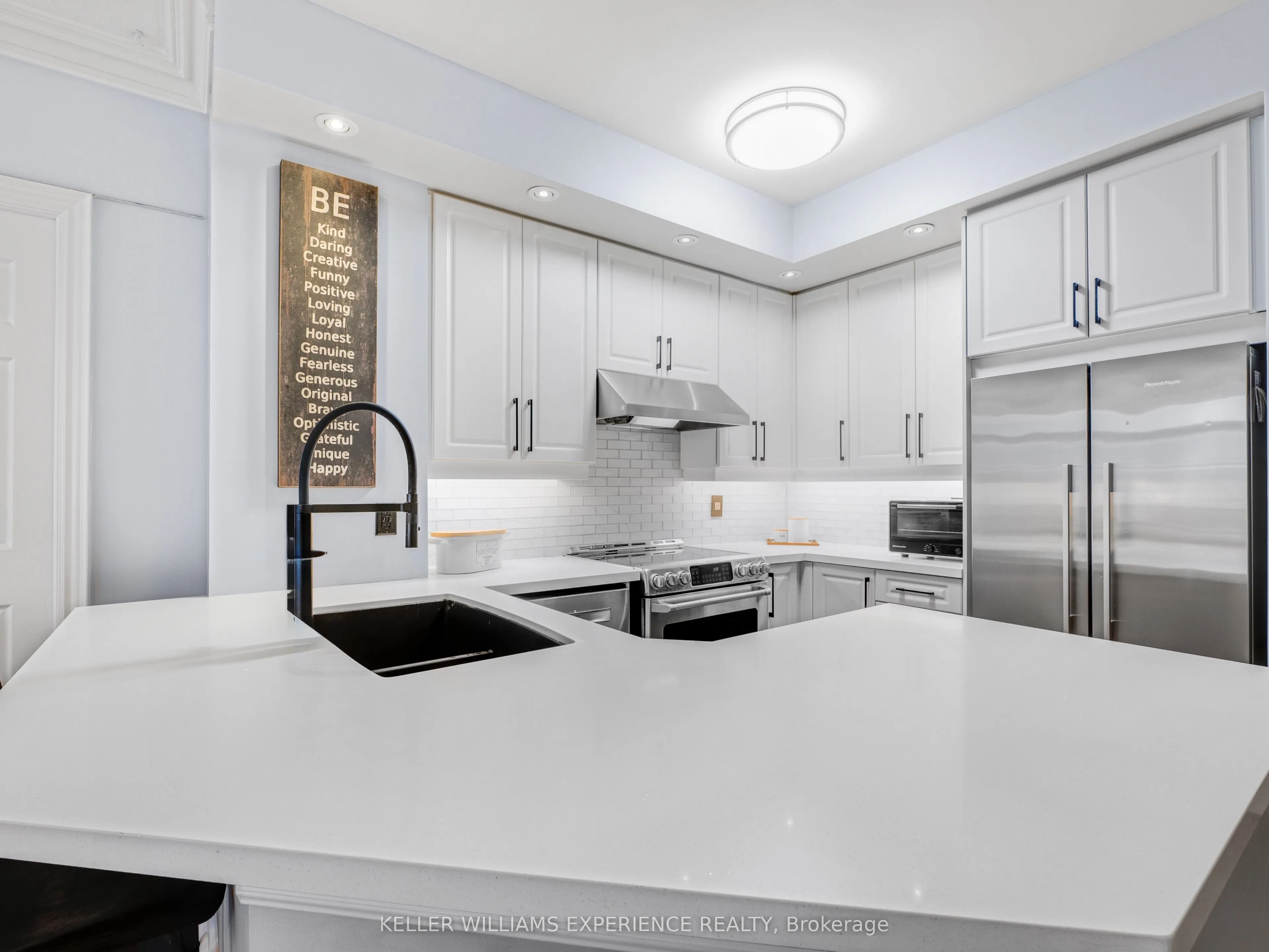 5233 Dundas Street W, #2315