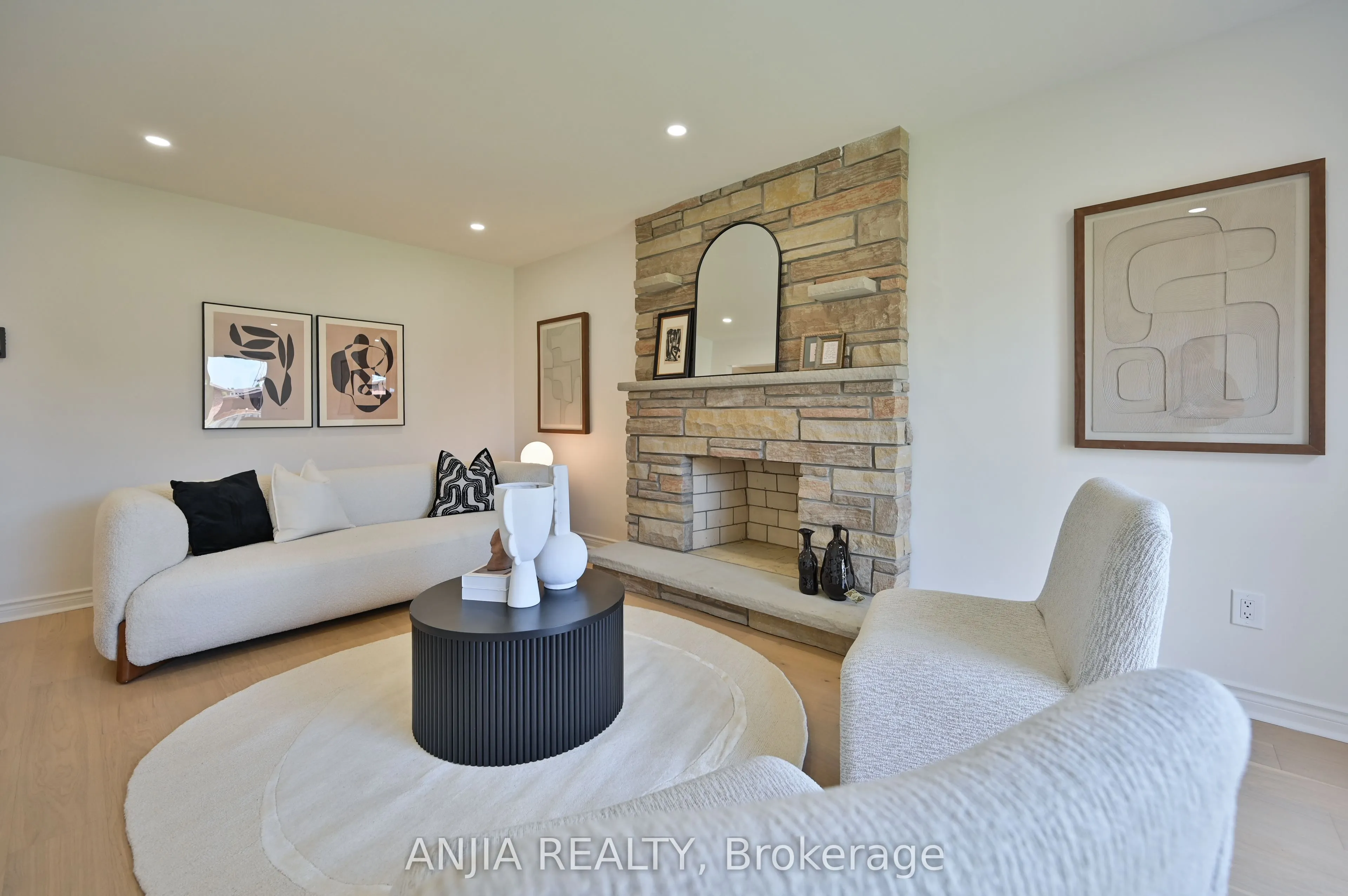 1339 Willowbank Trail
