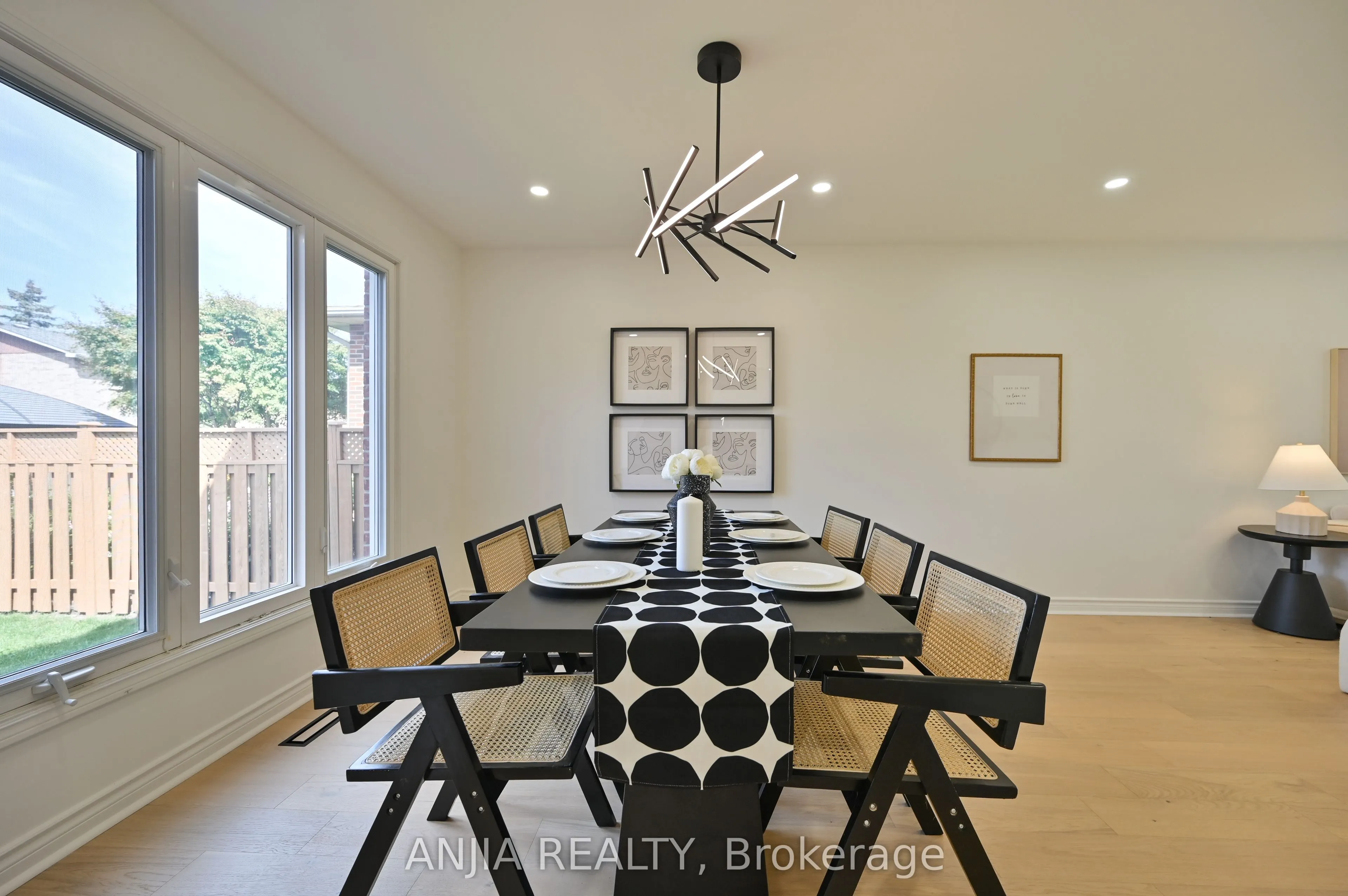 1339 Willowbank Trail