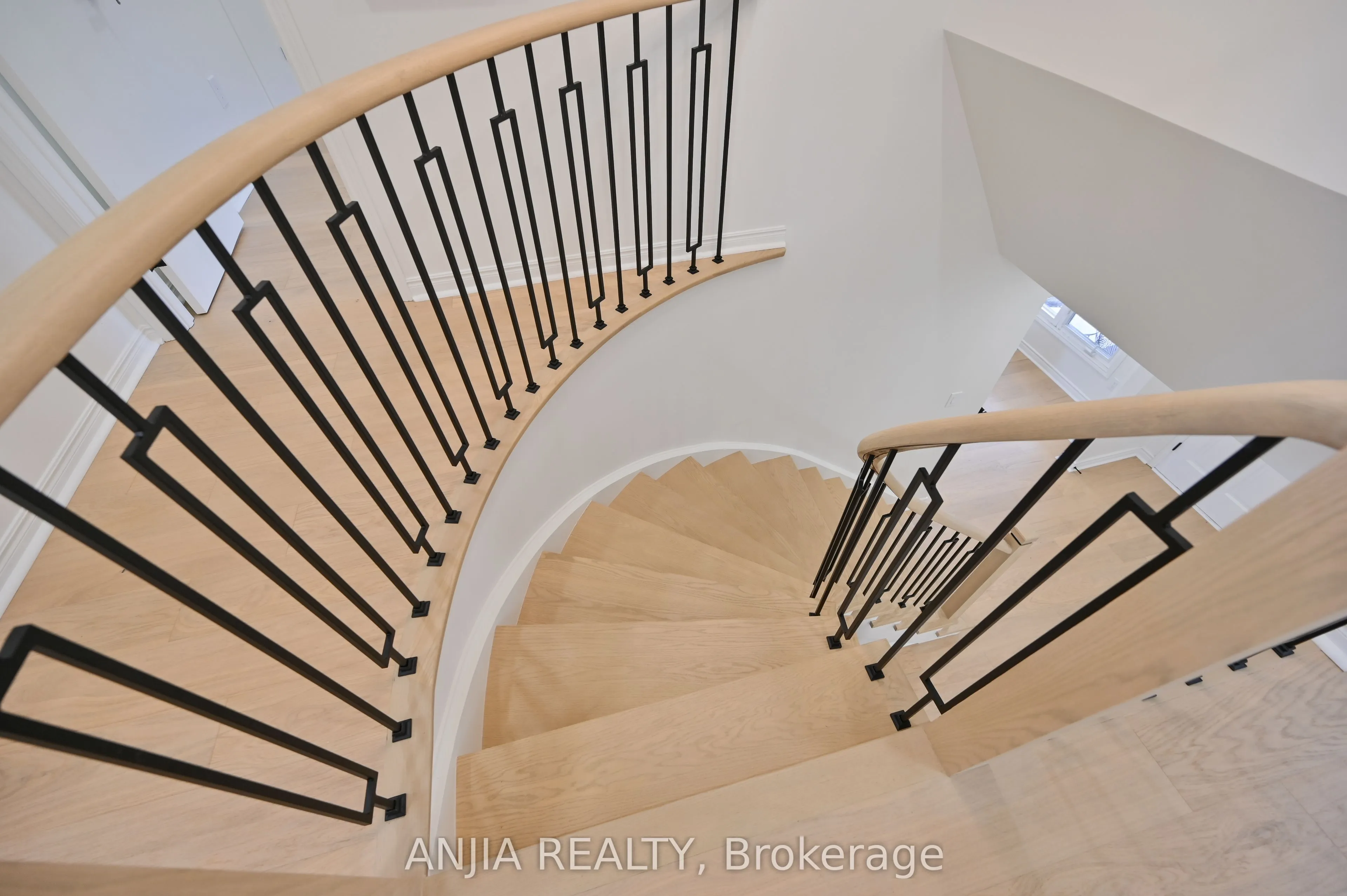 1339 Willowbank Trail