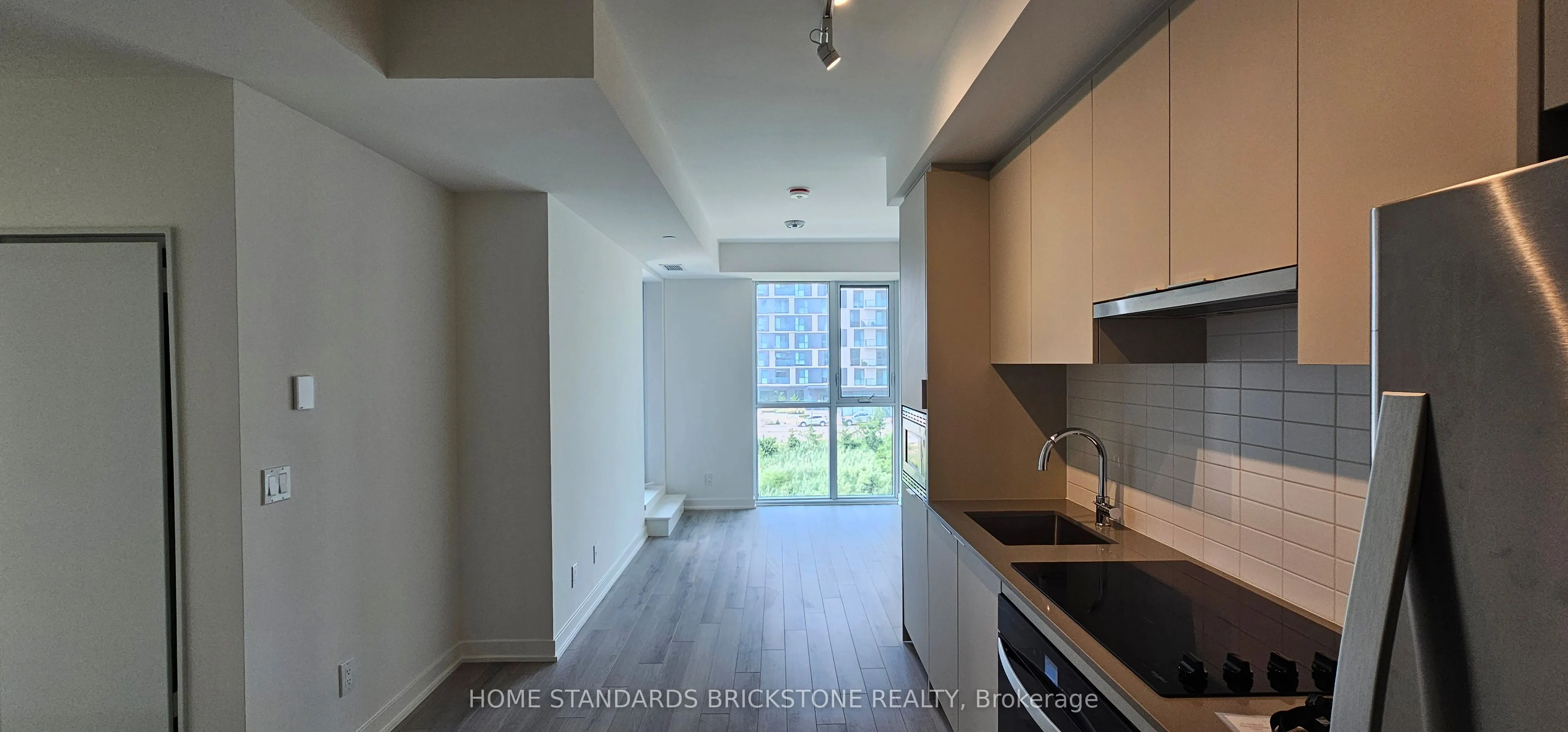 3079 Trafalgar Road, #304