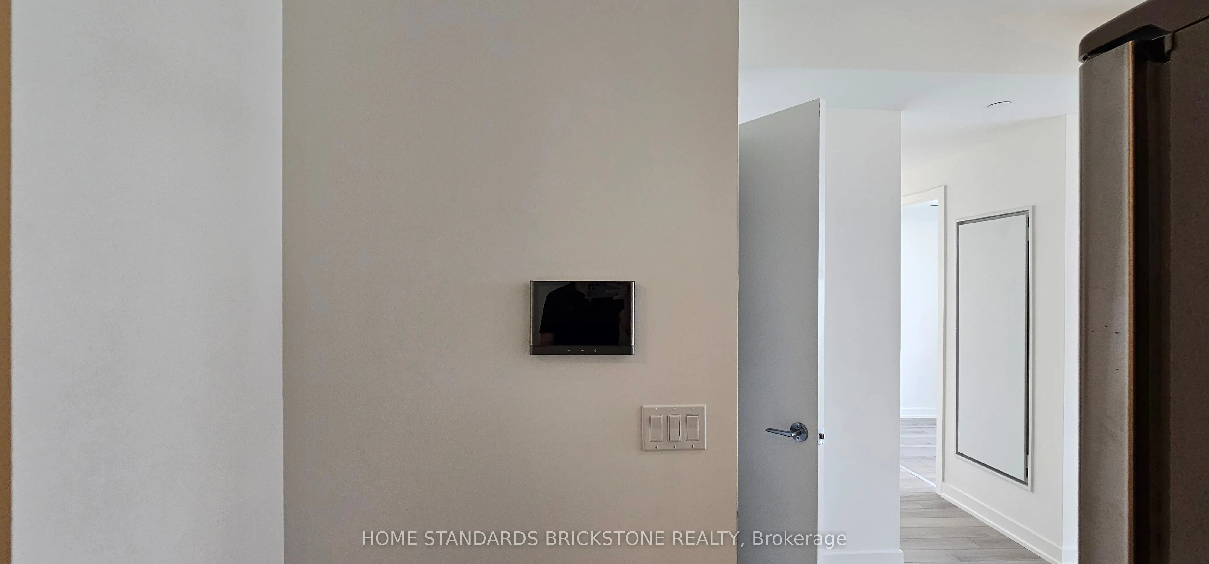 3079 Trafalgar Road, #304