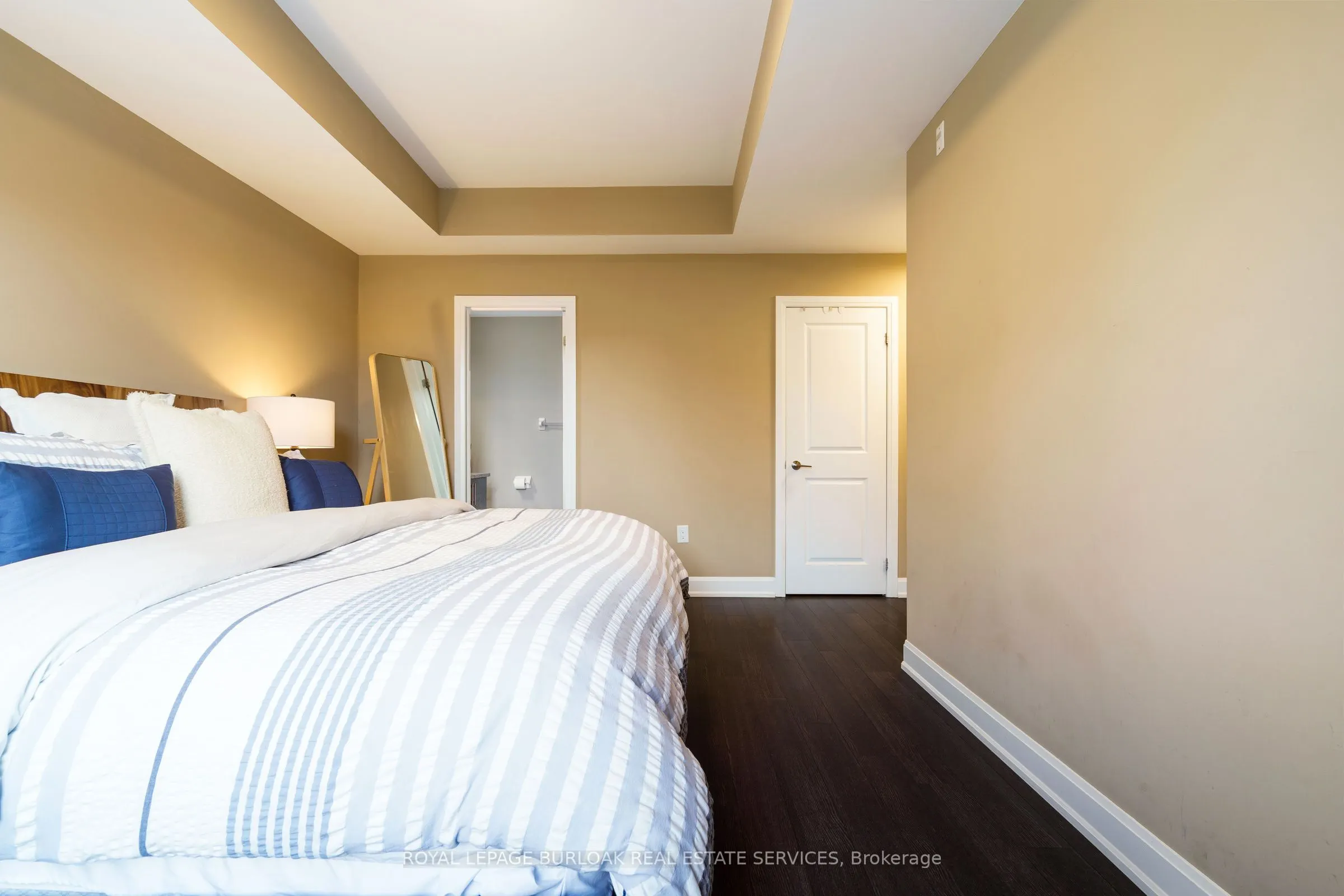 272 Georgian Drive, #306