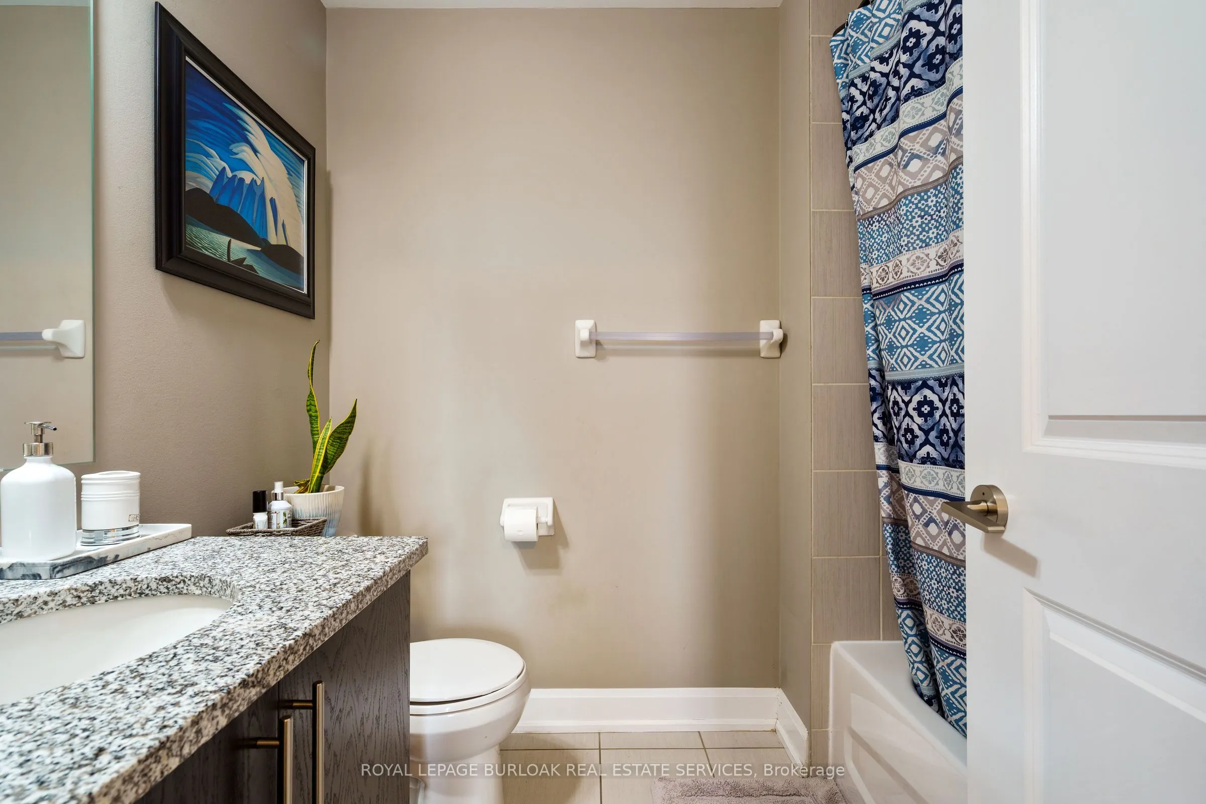 272 Georgian Drive, #306