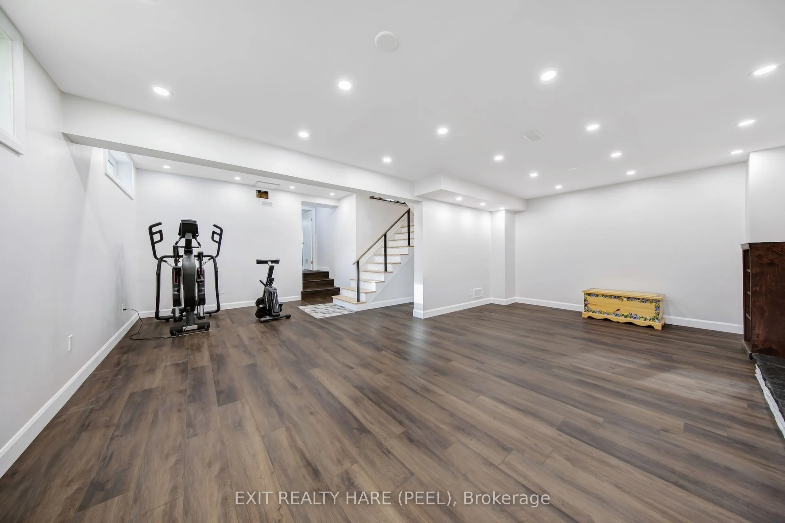 35 Ridgehill Drive