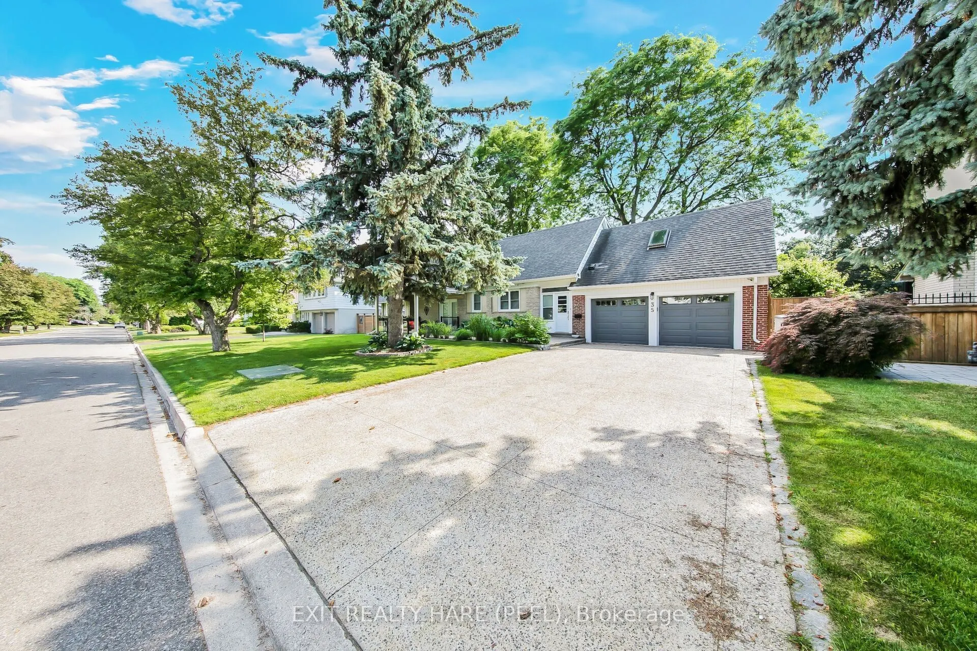 35 Ridgehill Drive