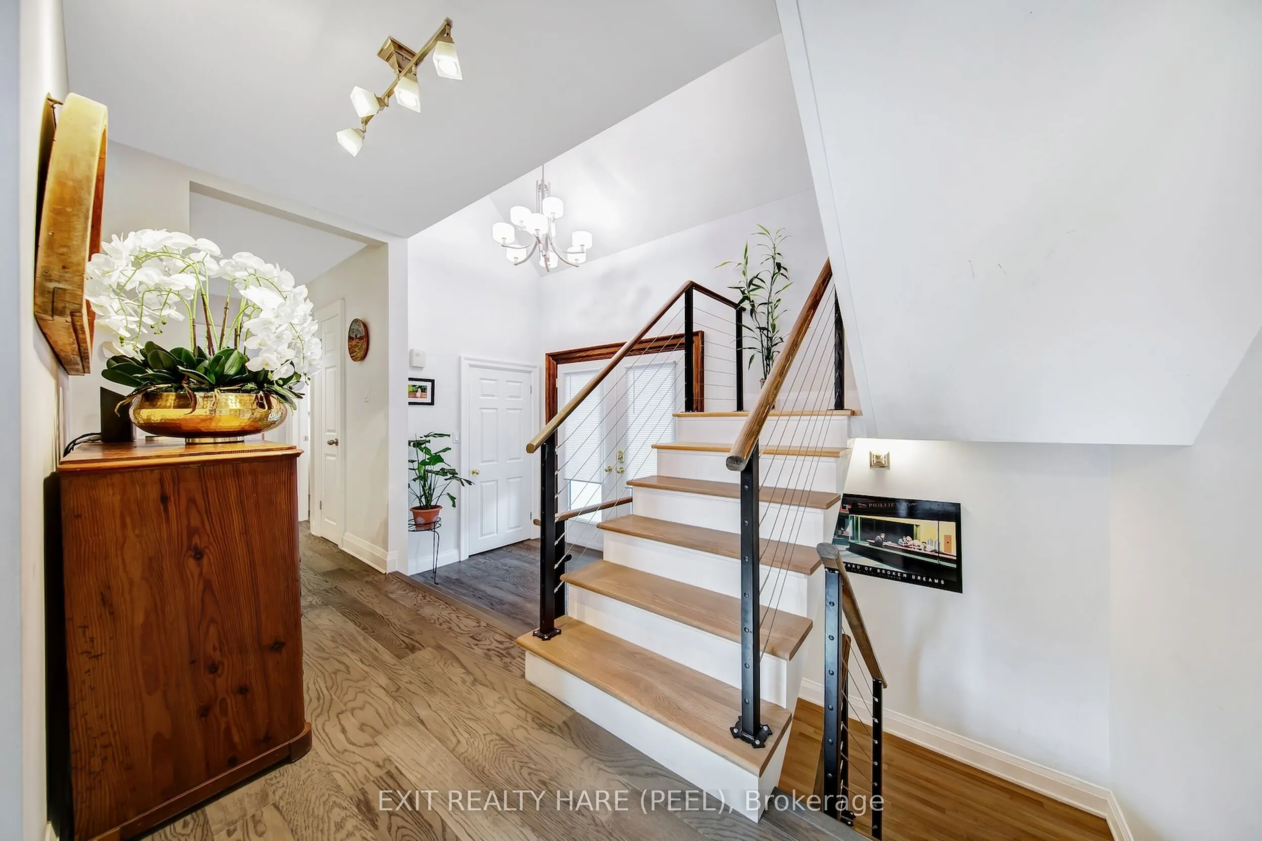 35 Ridgehill Drive