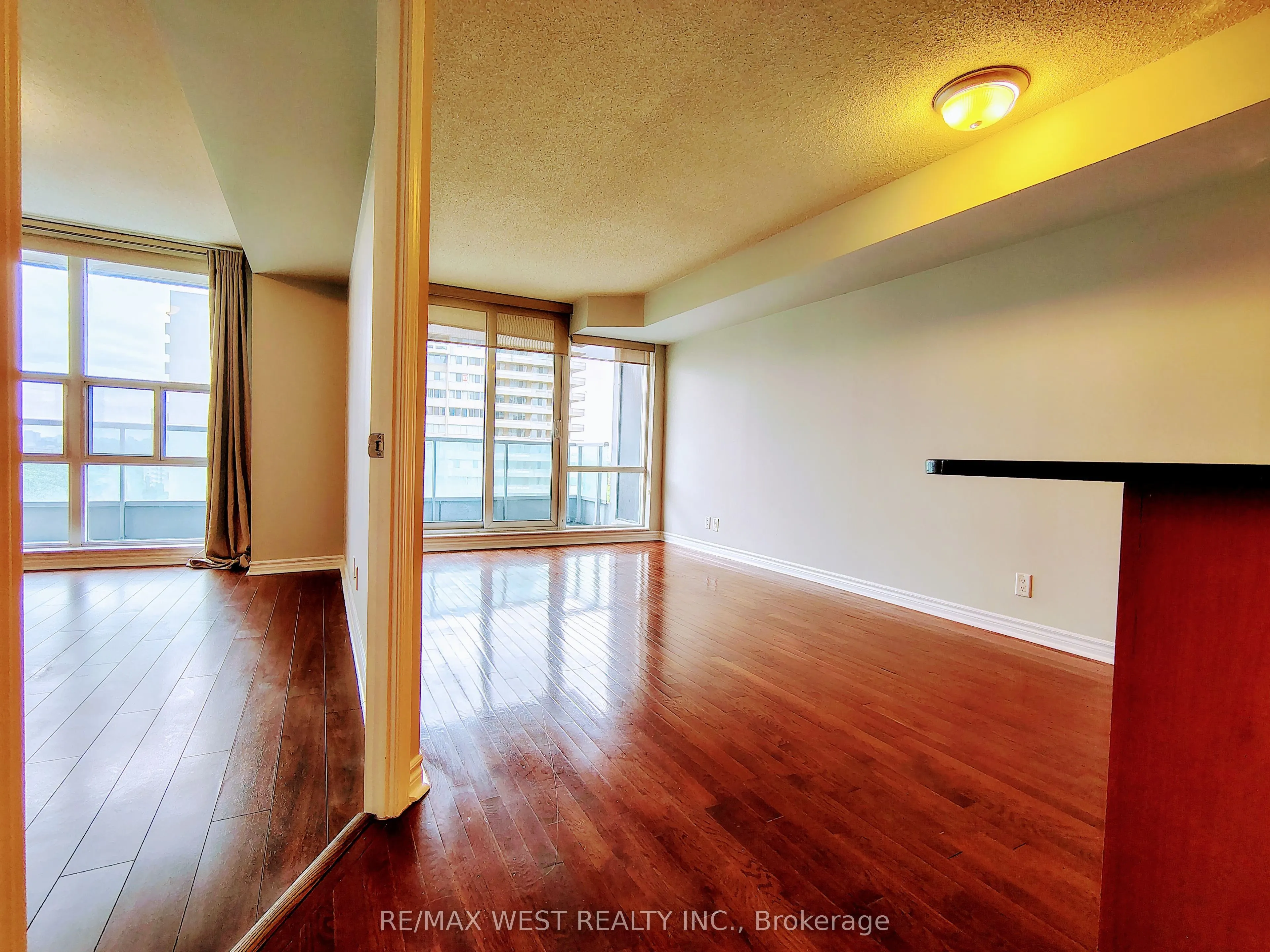 1 Elm Drive W, #1301