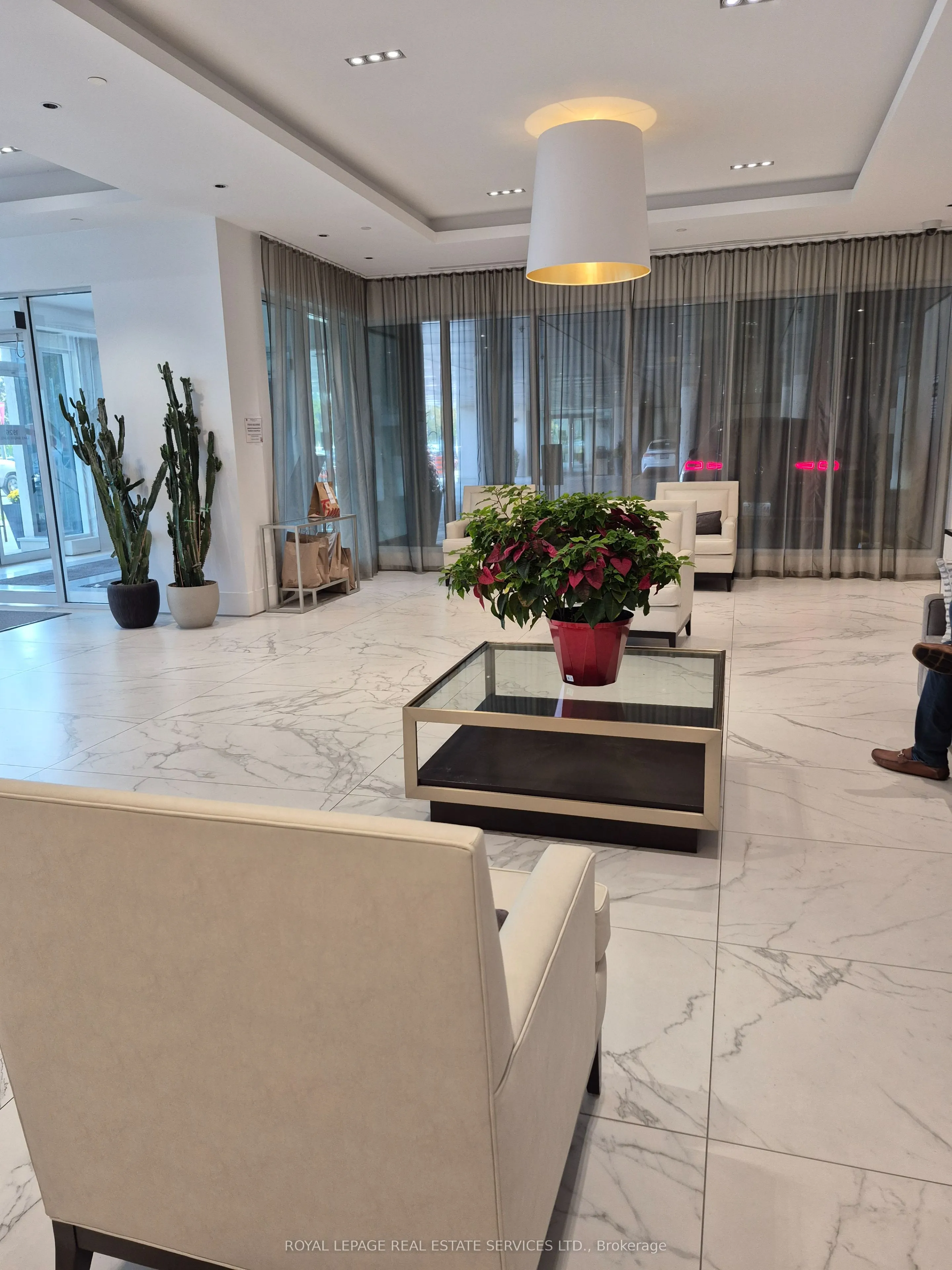 1926 Lake Shore Boulevard W, #2302
