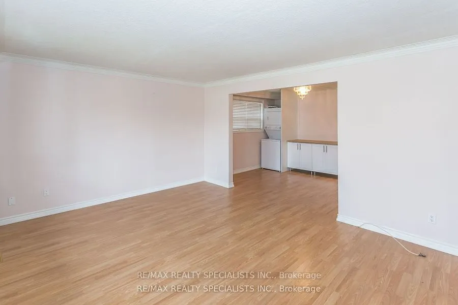 1164 Shamir Crescent
