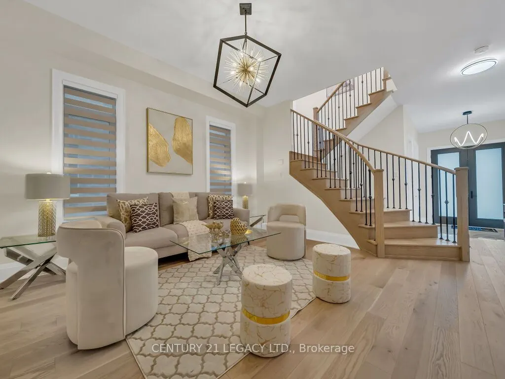 23 Duxbury Road N