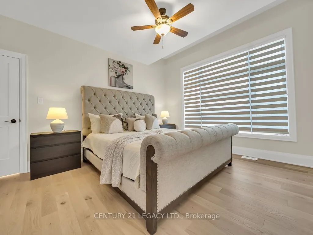 23 Duxbury Road N
