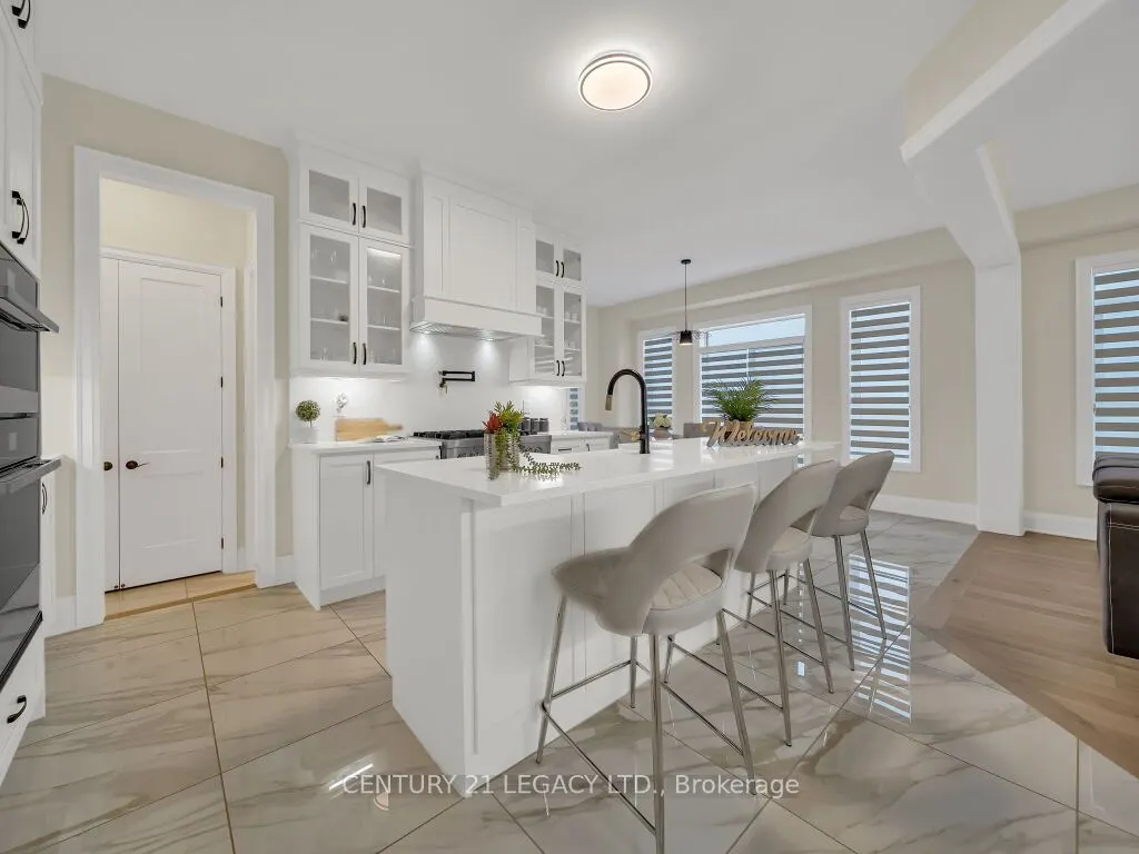 23 Duxbury Road N